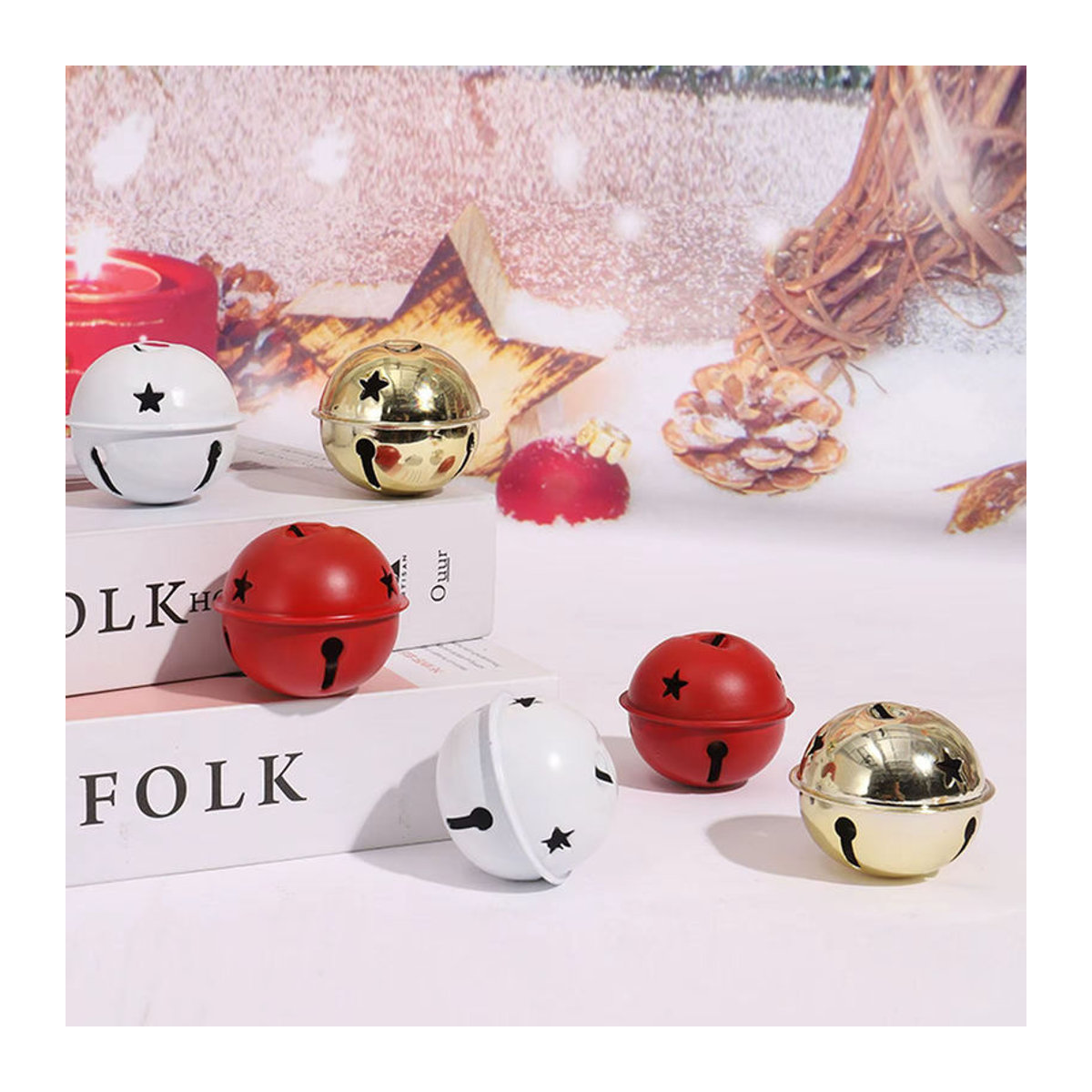 5er-Set rustikale Weihnachtsglocken aus Metall in Rot und Gold als Hängeornamente für Baum und DIY-Dekoration - Bild 4