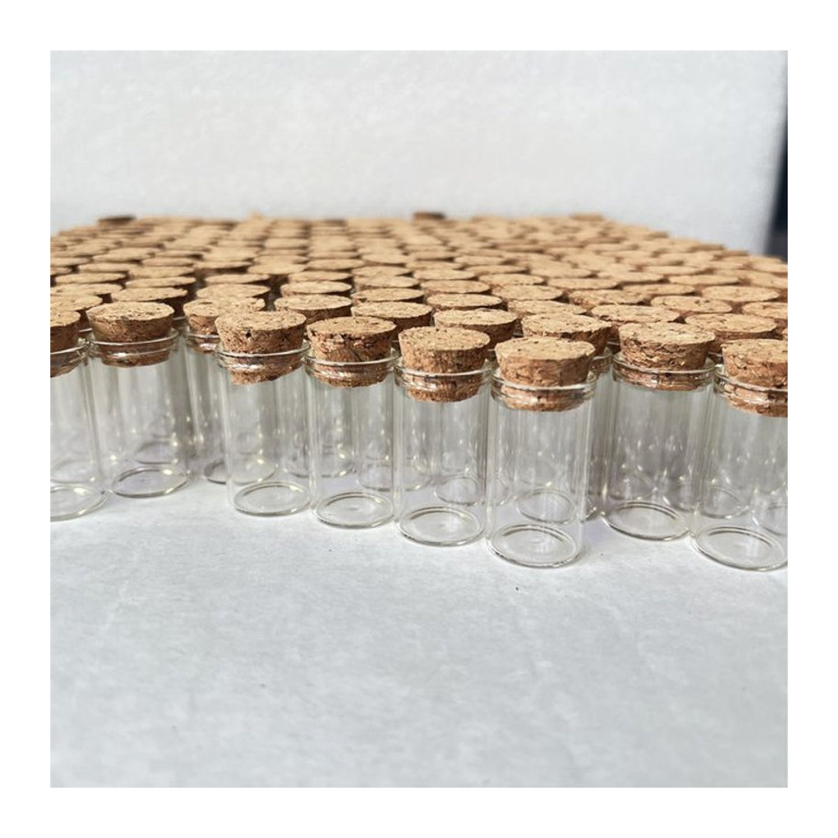 60 Stück Mini-Wunschglasflaschen mit Korkstopfen, transparent, 8 ml, Durchmesser: 2,2 cm, Höhe: 4 cm - Bild 1