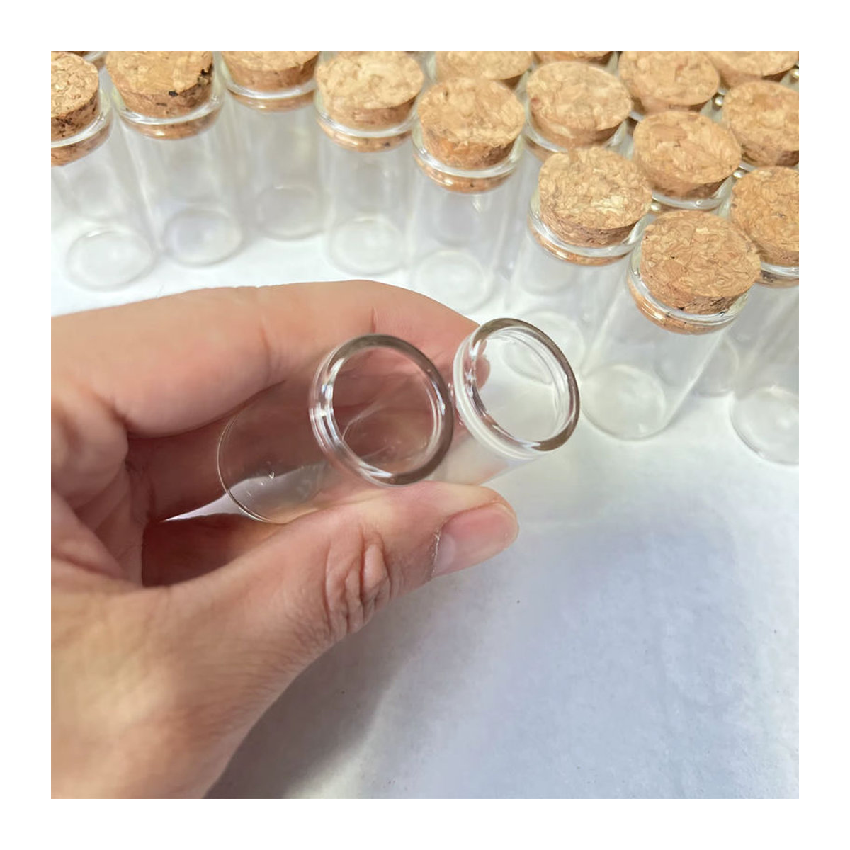 60 Stück Mini-Wunschglasflaschen mit Korkstopfen, transparent, 8 ml, Durchmesser: 2,2 cm, Höhe: 4 cm - Bild 3