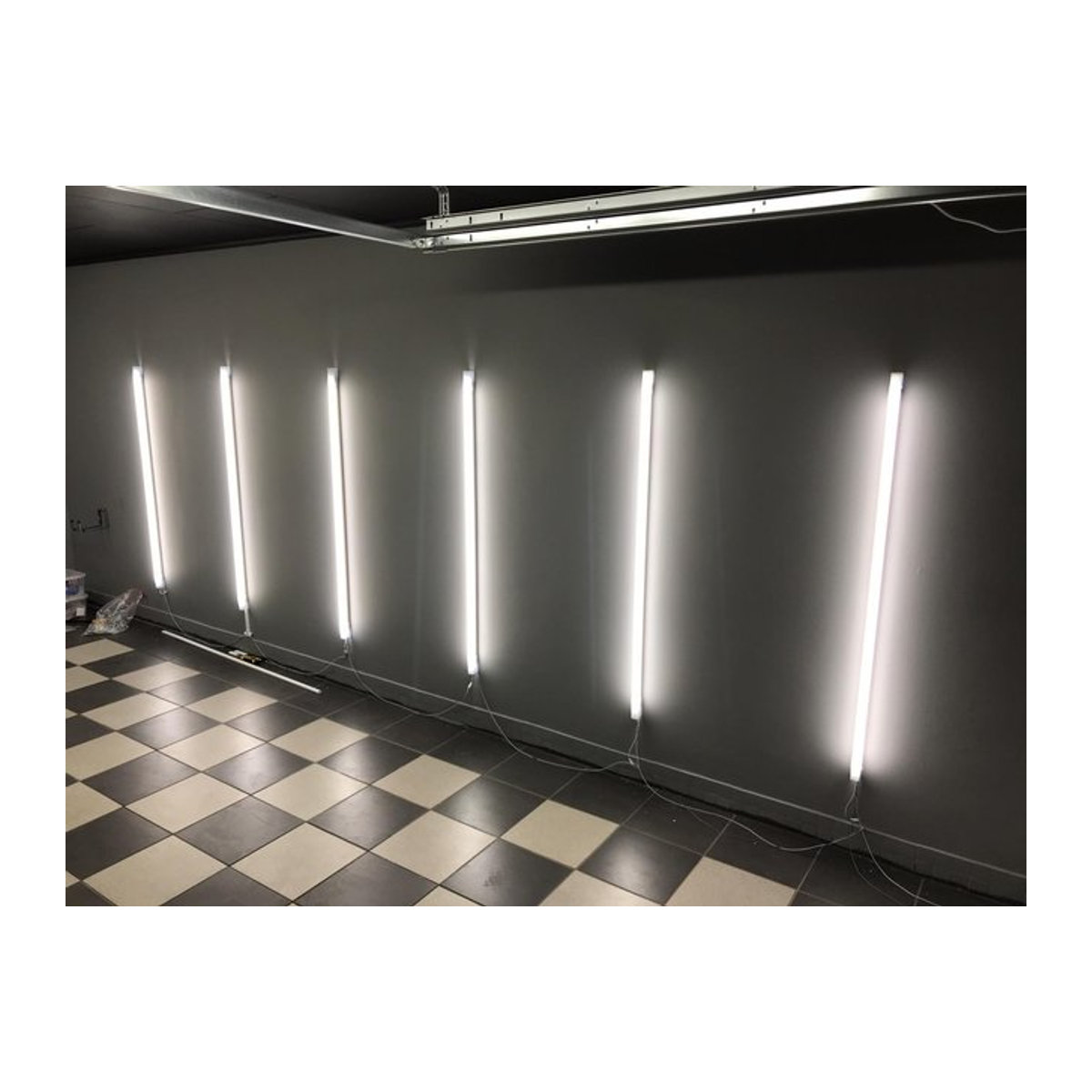 6er Set LED Wandleuchten für die professionelle Fahrzeugaufbereitung im minimalistischen Design, Farbe: Weiß, Länge: 1175 mm - Bild 1