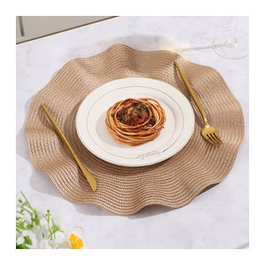 6er Set Rüschen Tischsets in Grün und Gold, wasserdicht und hitzebeständig, Durchmesser: 38 cm