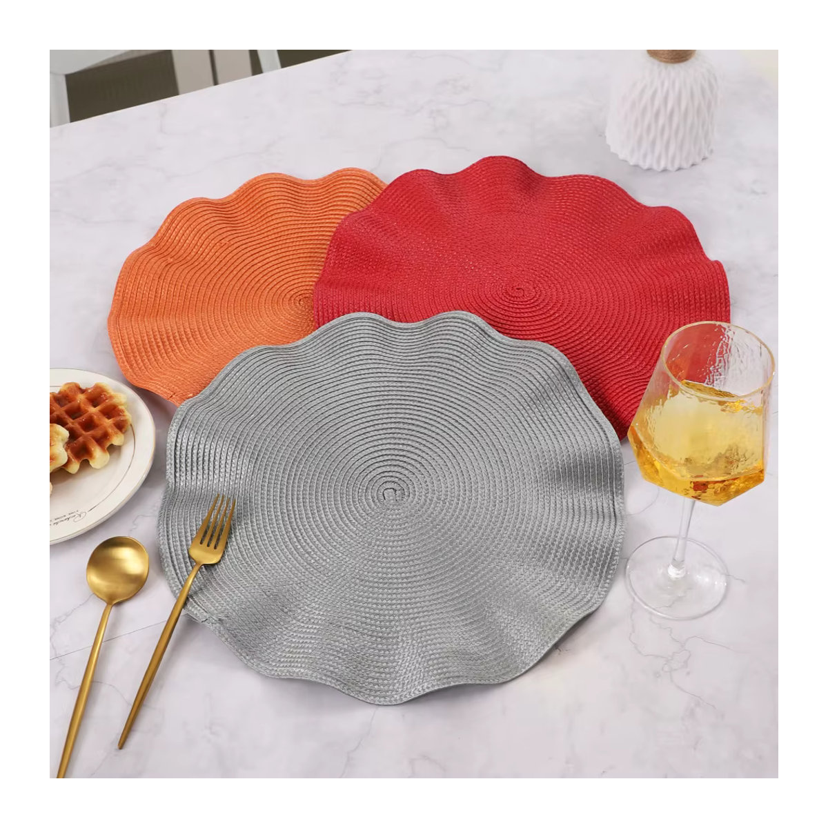 6er Set Rüschen Tischsets in Grün und Gold, wasserdicht und hitzebeständig, Durchmesser: 38 cm - Bild 2