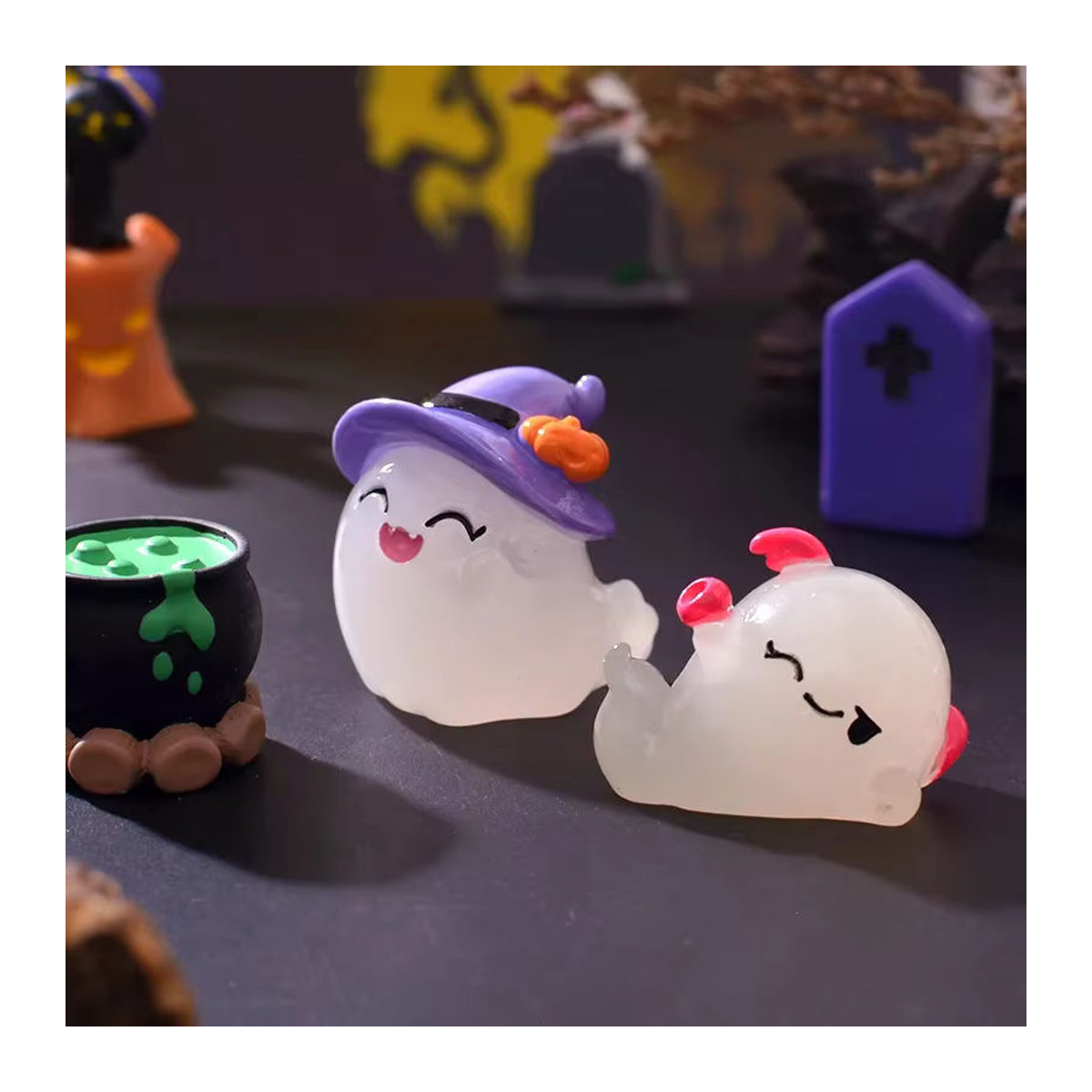 7 Stück leuchtende Halloween Geist Figuren aus Kunstharz in Weiß für Mikrolandschaften und Dekoration - Bild 4