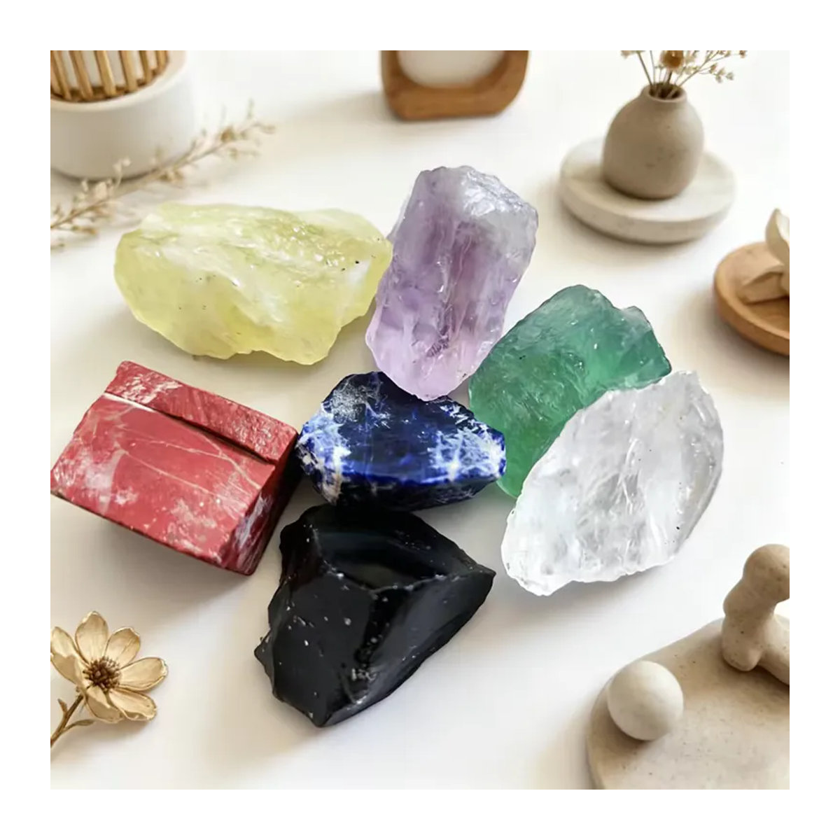 7-teiliges Set aus natürlichen Chakra-Kristallen in unregelmäßiger Form, mehrfarbig mit Citrin, Amethyst, Bergkristall, rotem Jaspis, Obsidian, Fluorit und Sodalith - Bild 4