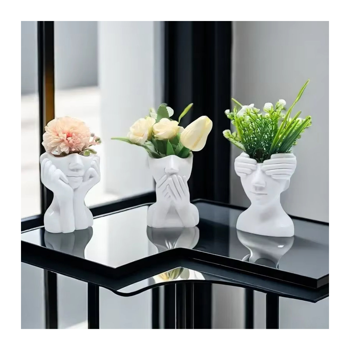 Abstrakte Harzvase in Weiß mit nordischem Design als Kunstskulptur und Blumenvase für deine Heimdekoration - Bild 2