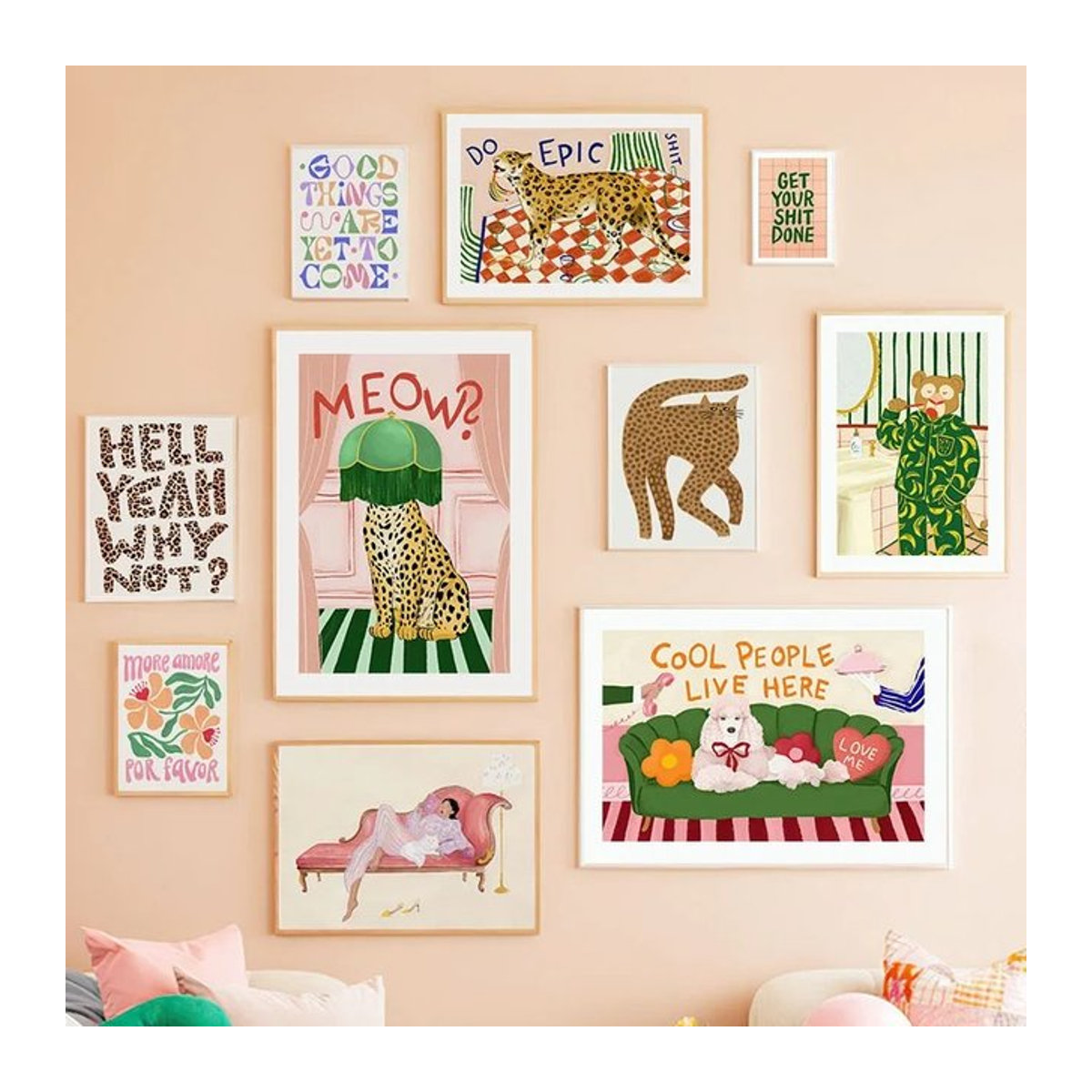 Abstrakte Leinwandmalerei Potdemiel mit Tier- und Blumenmotiven in mehrfarbig und Schwarz für dein Wohnzimmer oder Kinderzimmer - Bild 1