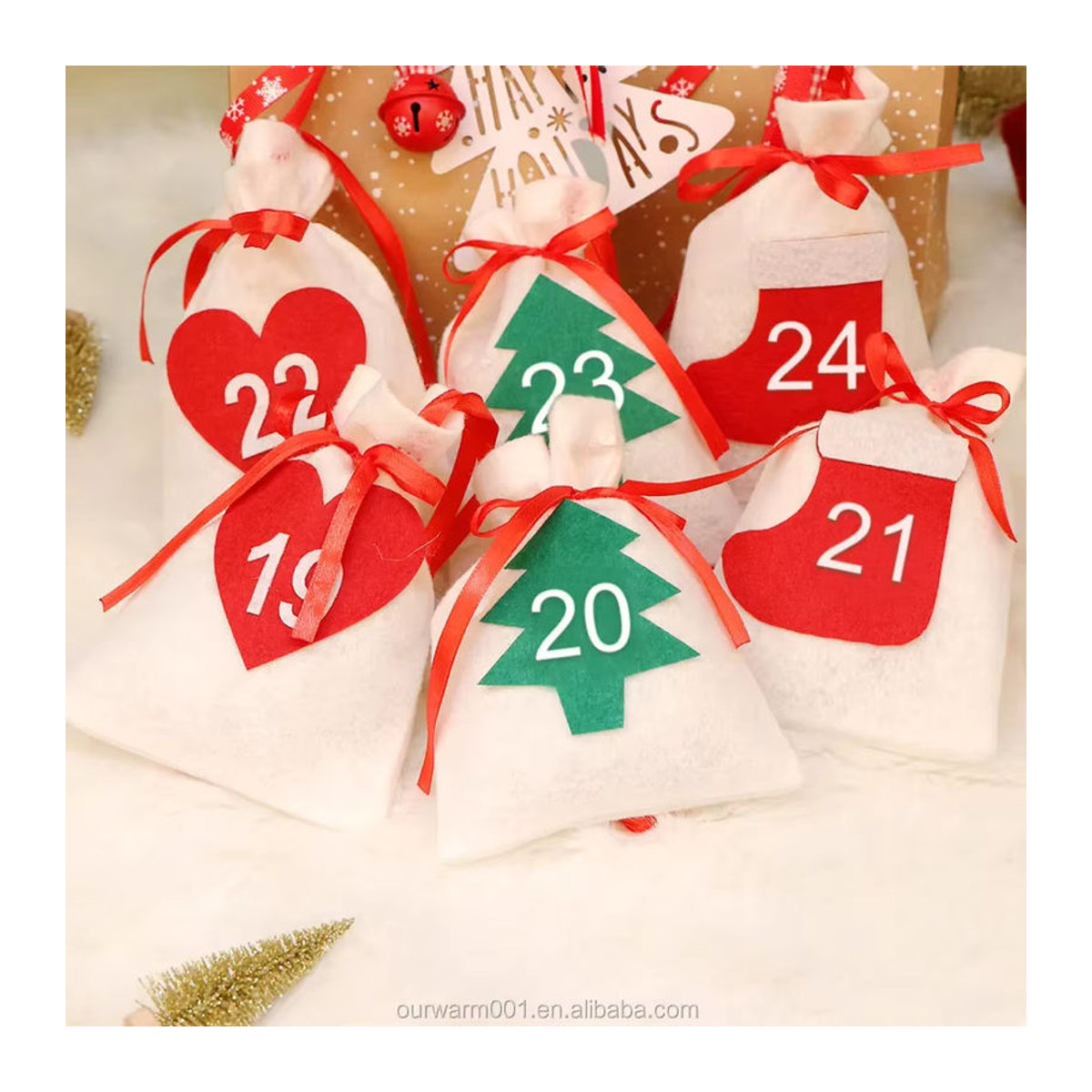 Adventskalender aus Filz mit 24 Taschen in Weiß als hängende Weihnachtsdekoration - Bild 5