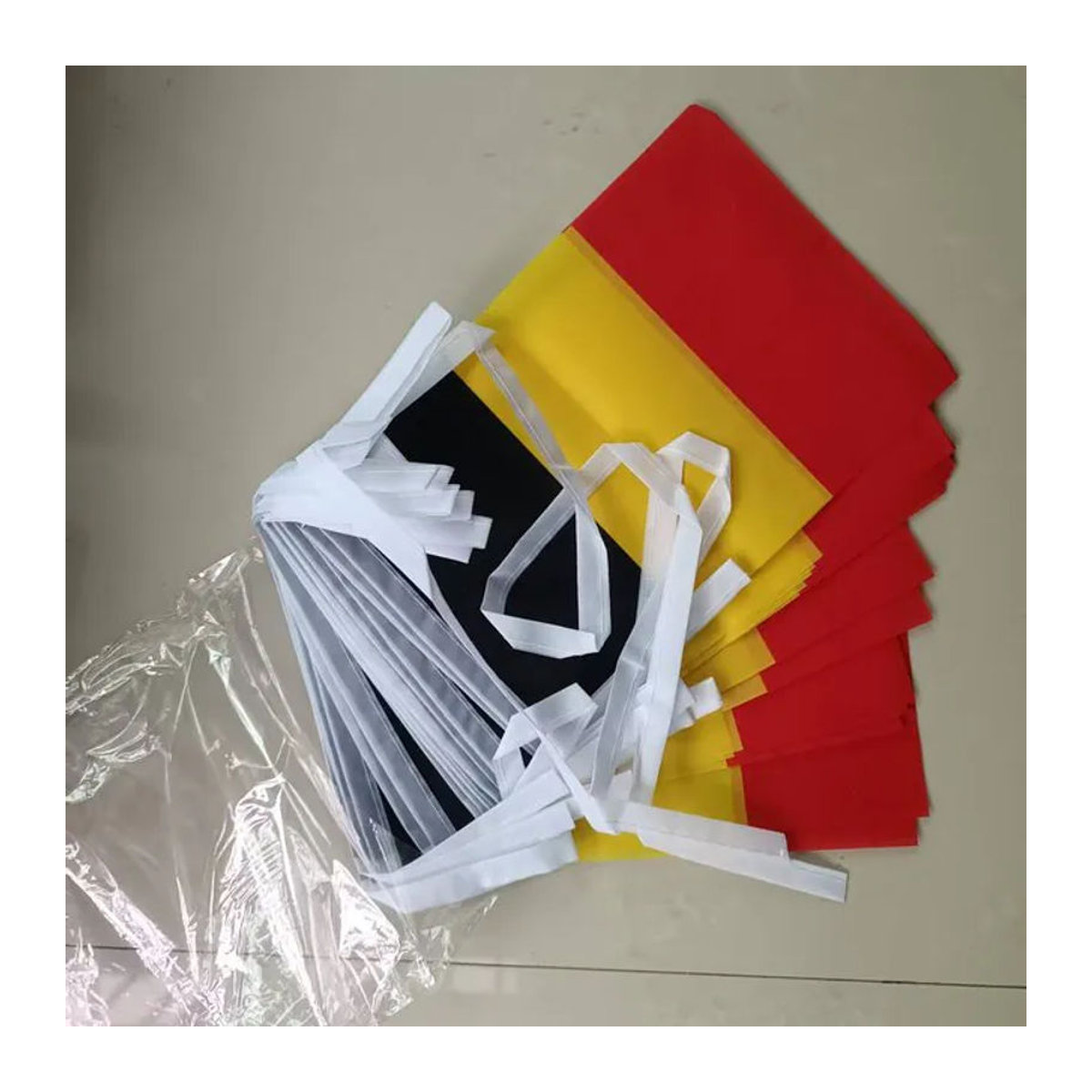 Aerlxemrbrae Belgien Wimpelkette aus Textil, 20 Stück Flaggen-Girlande für Festivals und Partys, B: 21 cm, H: 14 cm, mehrfarbig - Bild 1