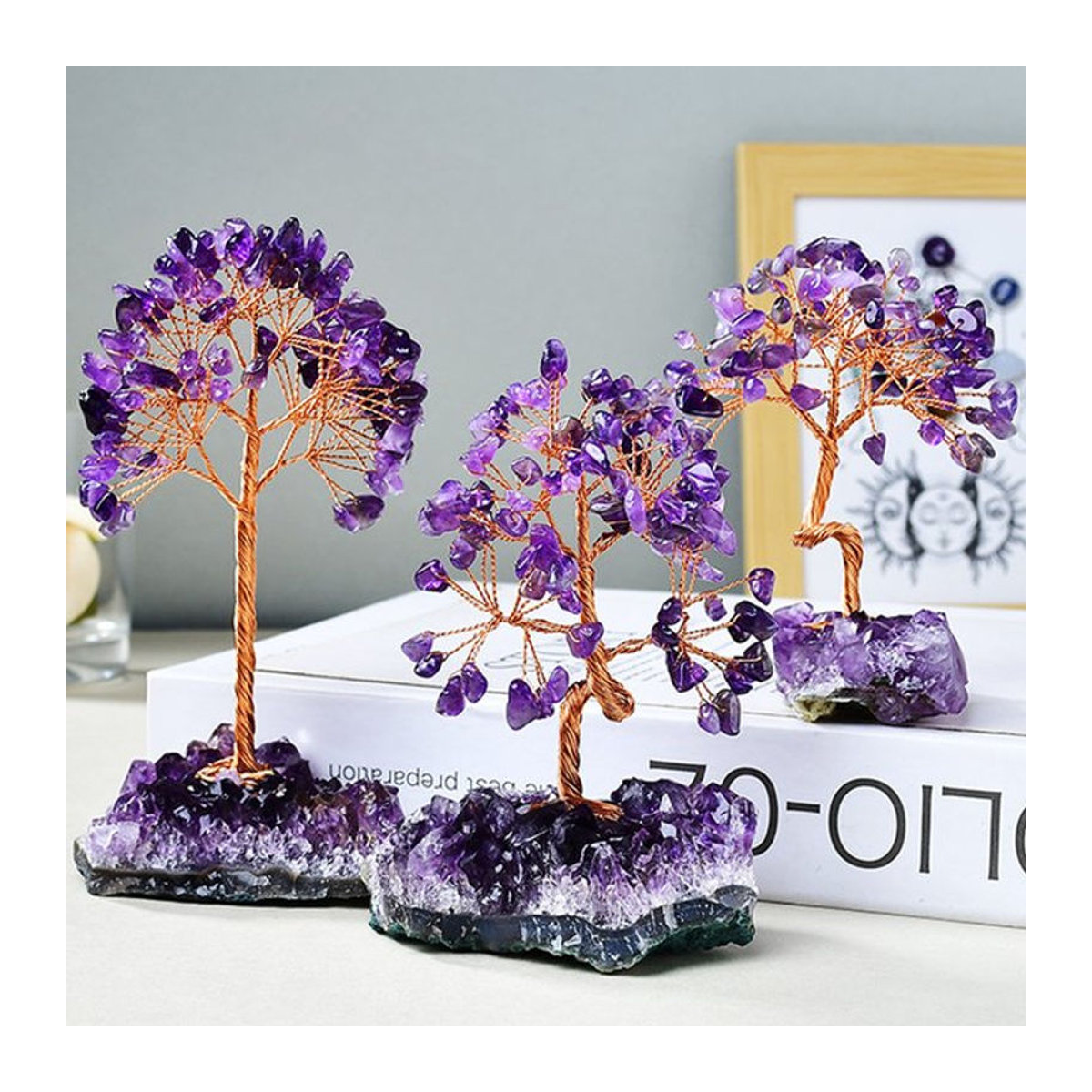 AierCrystal Amethyst Heilkristall-Baum in lila mit Drahtumwicklung auf natürlichem Stein als Bohemian Dekoration - Bild 1