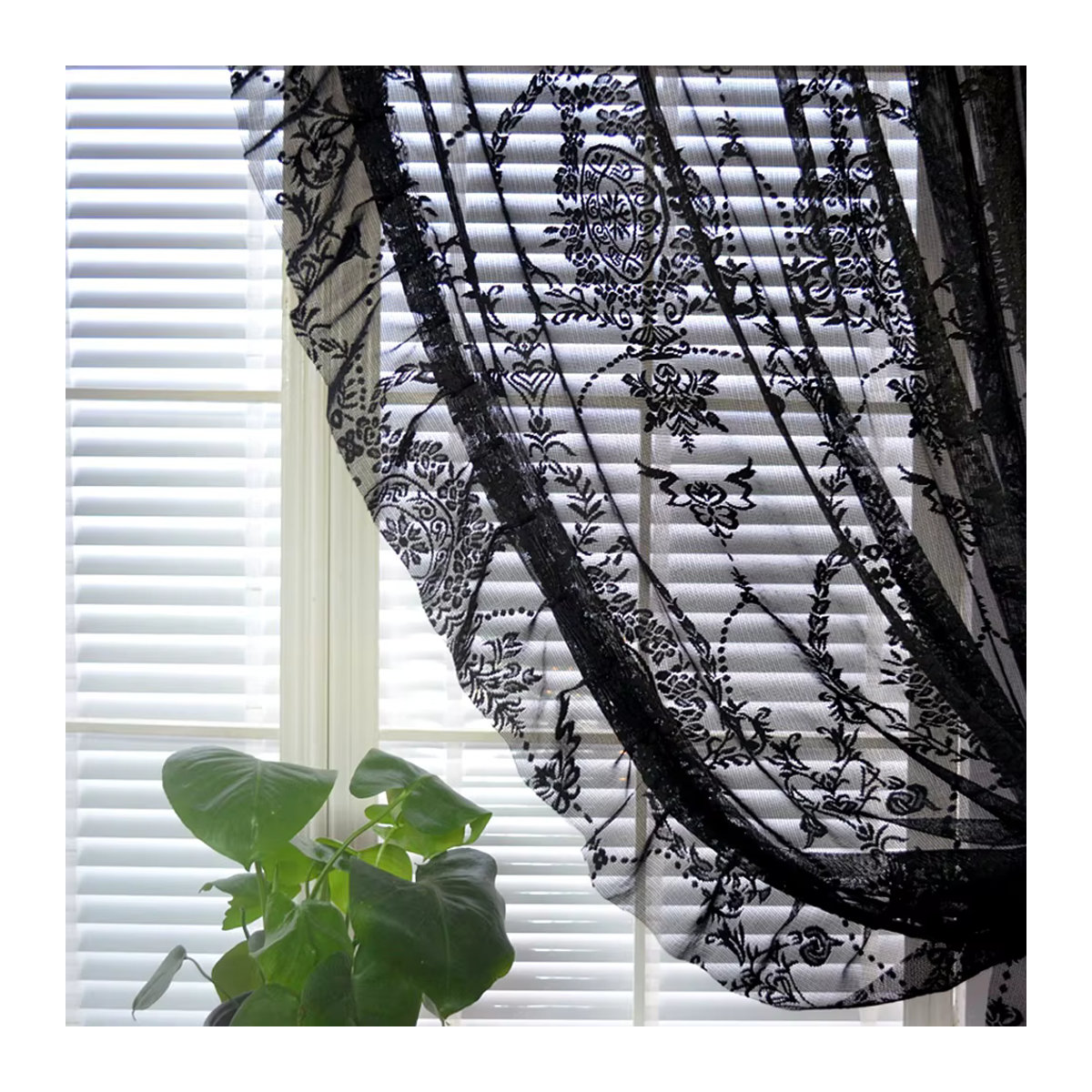 AiFish Vintage Vorhänge aus schwarzem floralem Tüll mit Rüschen und Spitze, lichtdurchlässig und romantisch - Bild 6