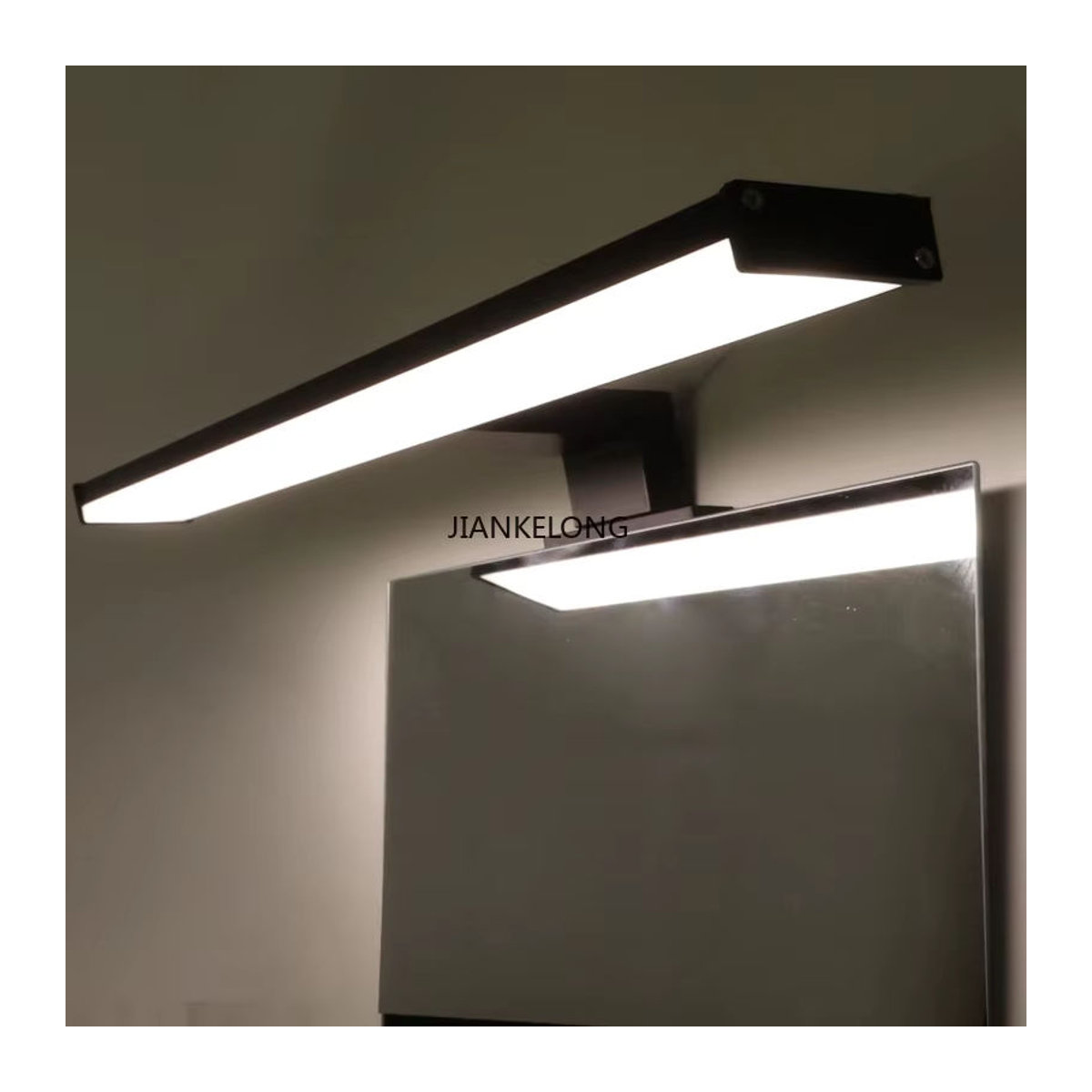 Alpinaluz LED Badezimmer-Wandleuchte aus Aluminium in Chrom mit neutralweißem Licht, 10 W, Breite: 40 cm - Bild 3