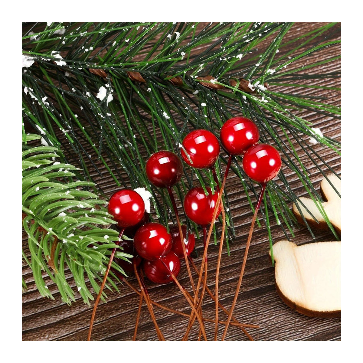 Anlina 20 Stück künstliche Stechpalmenbeeren in Rot für Weihnachtsbaumschmuck und Blumengestecke, Mini Beeren 10mm auf Draht - Bild 2