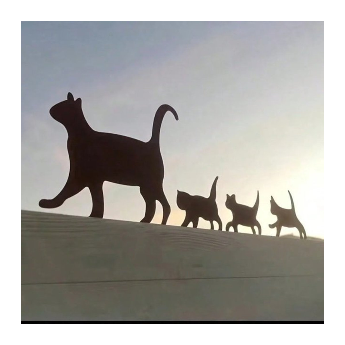 Anself Katzen-Gartenskulptur Mutterkatze und Kätzchen Statue aus Metall in Schwarz - Bild 1