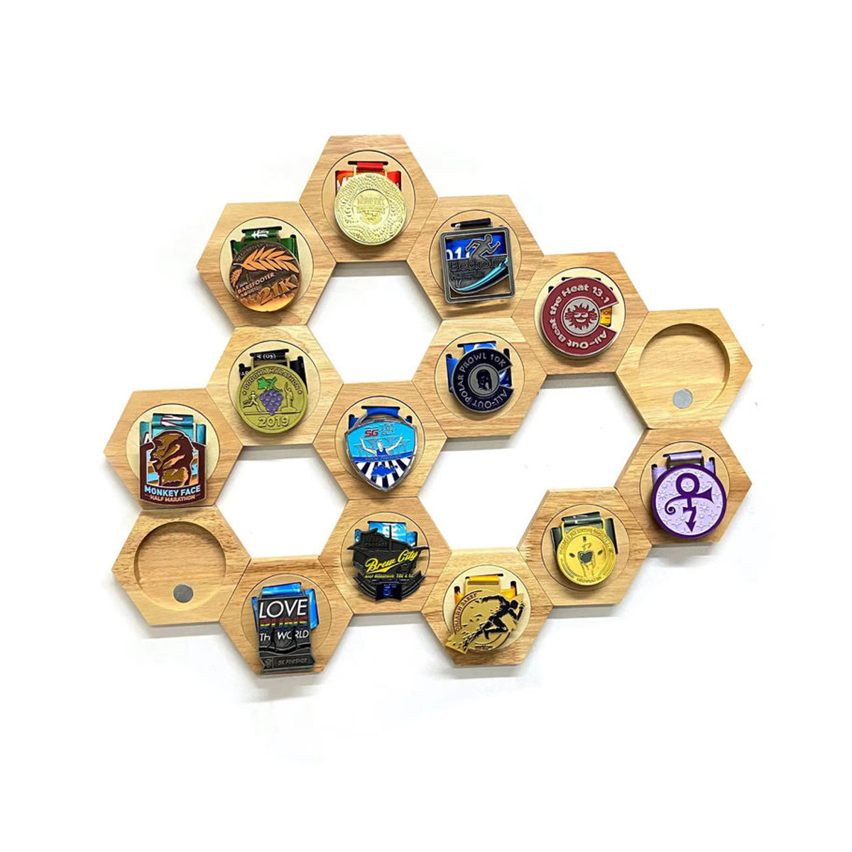 APWIKOGER 10er Set Waben Medaillenhalter aus Holz in Braun, Geometrisches Wandregal für Marathon-Medaillen im Skandinavischen Design - Bild 4