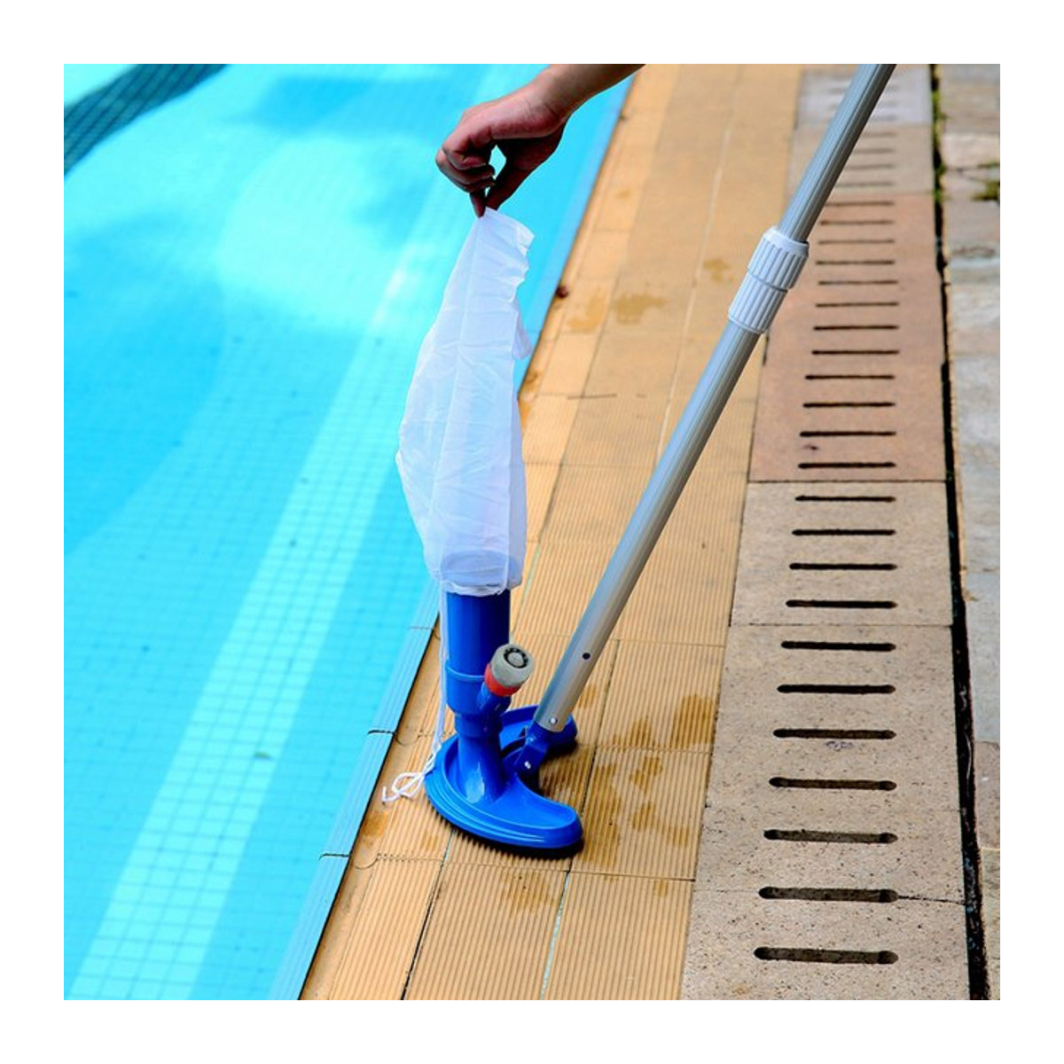 APWIKOGER Schwimmbad Staubsauger Set zur Poolreinigung mit Filter und Skimmer-Werkzeug - Bild 1