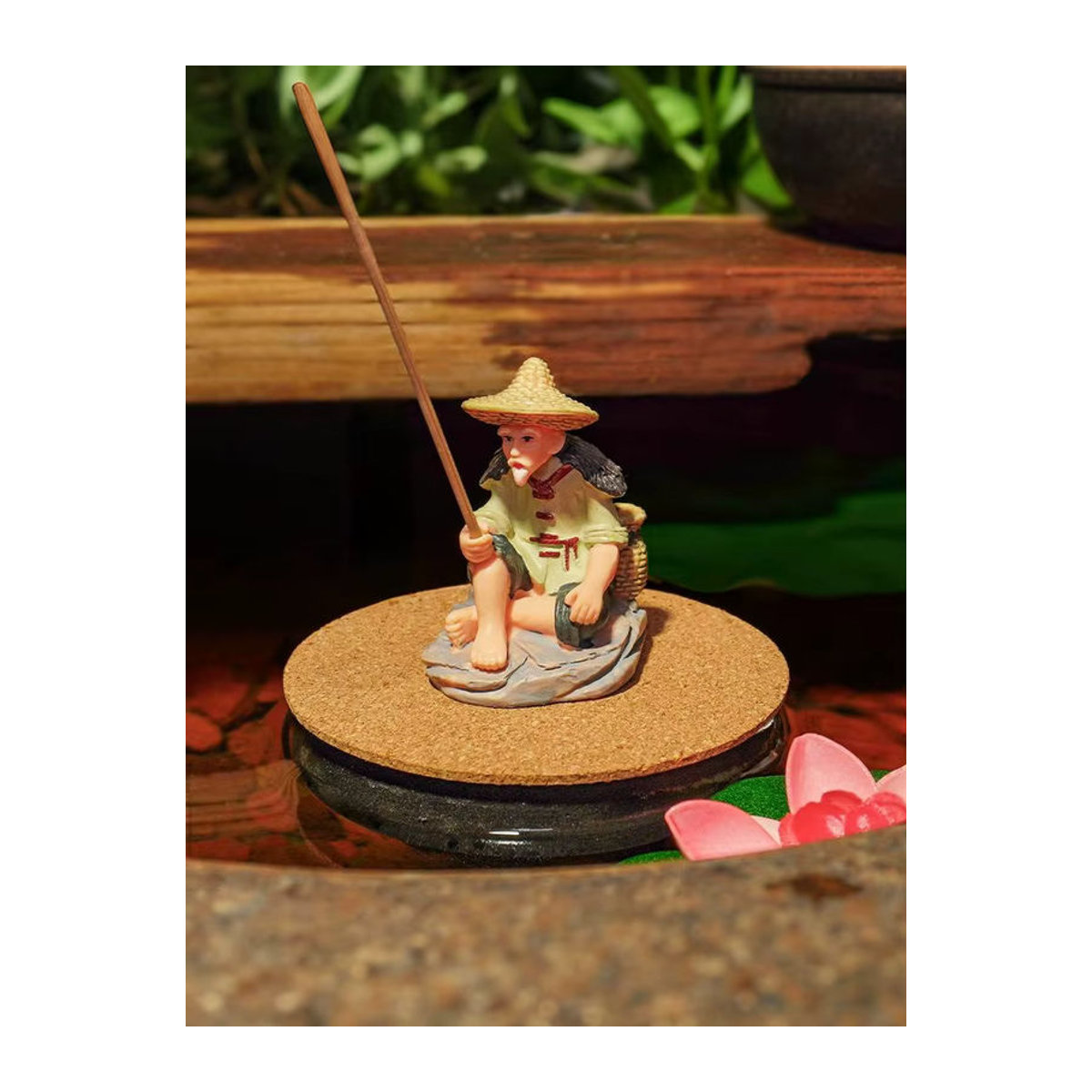 Aquarium-Dekor Mini-Fischer als Kunstharzfigur, sitzender alter Mann als mehrfarbiges Ornament für Garten und Aquarium - Bild 7