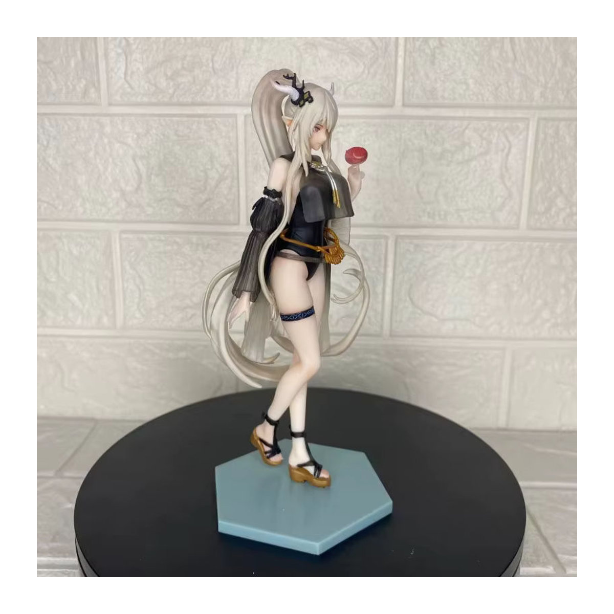 Arknights Shining Summer Badeanzug Actionfigur von Bandai in Schwarz als Anime Sammlerstück aus Kunststoff - Bild 3