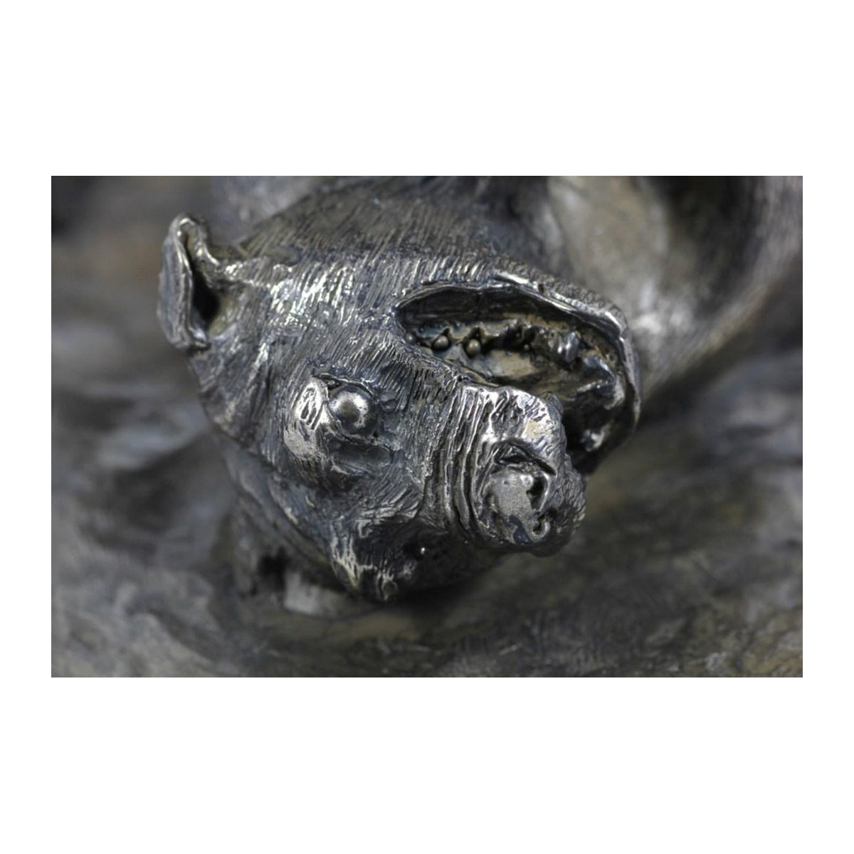 Art-Dog Pit Bull Kampf Figur in Braun auf weißem Sockel aus Kunstharz - Bild 4