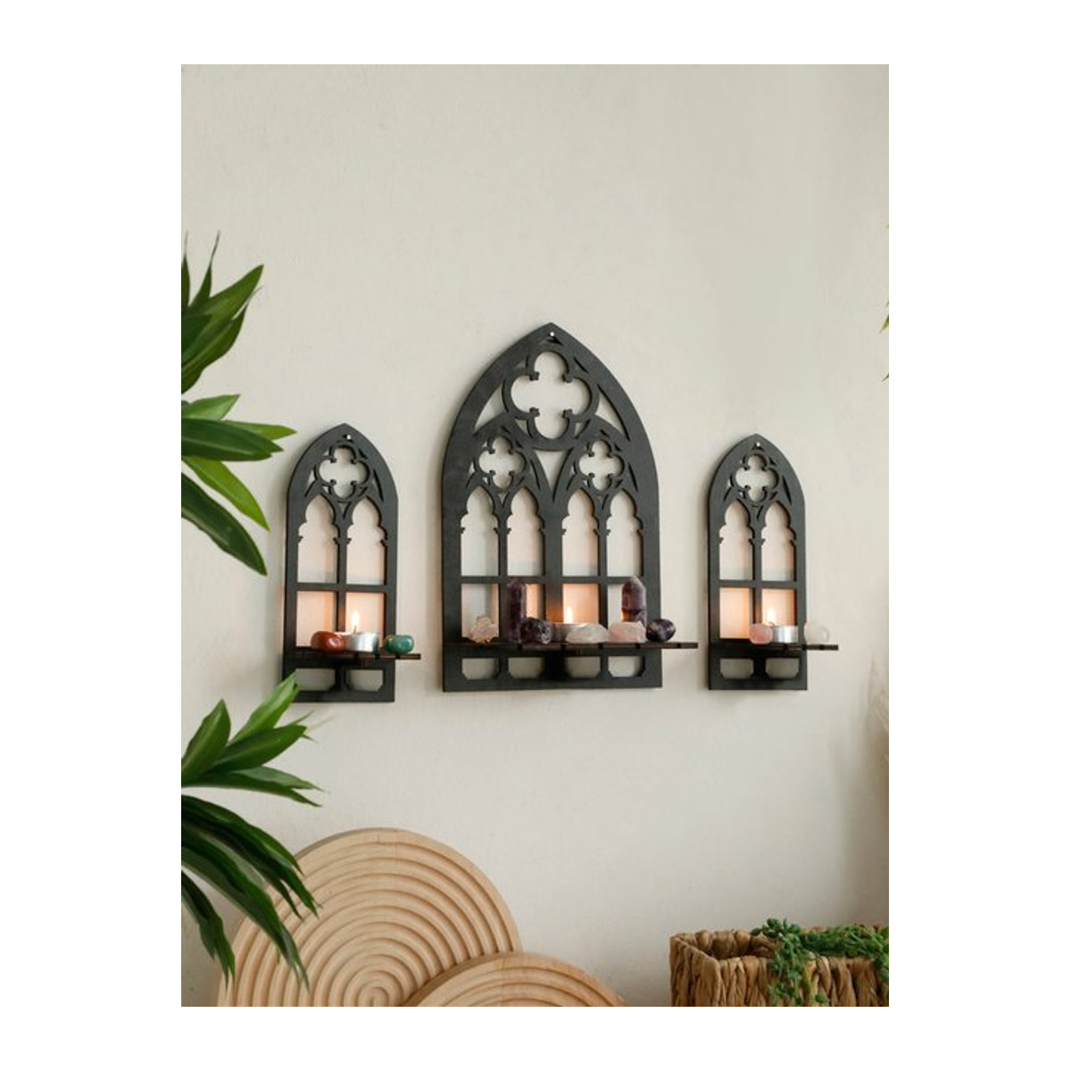 Artilady Gothic Wanddekoration aus Holz in Schwarz im Vintage Kathedralen Bogen Design - Bild 1