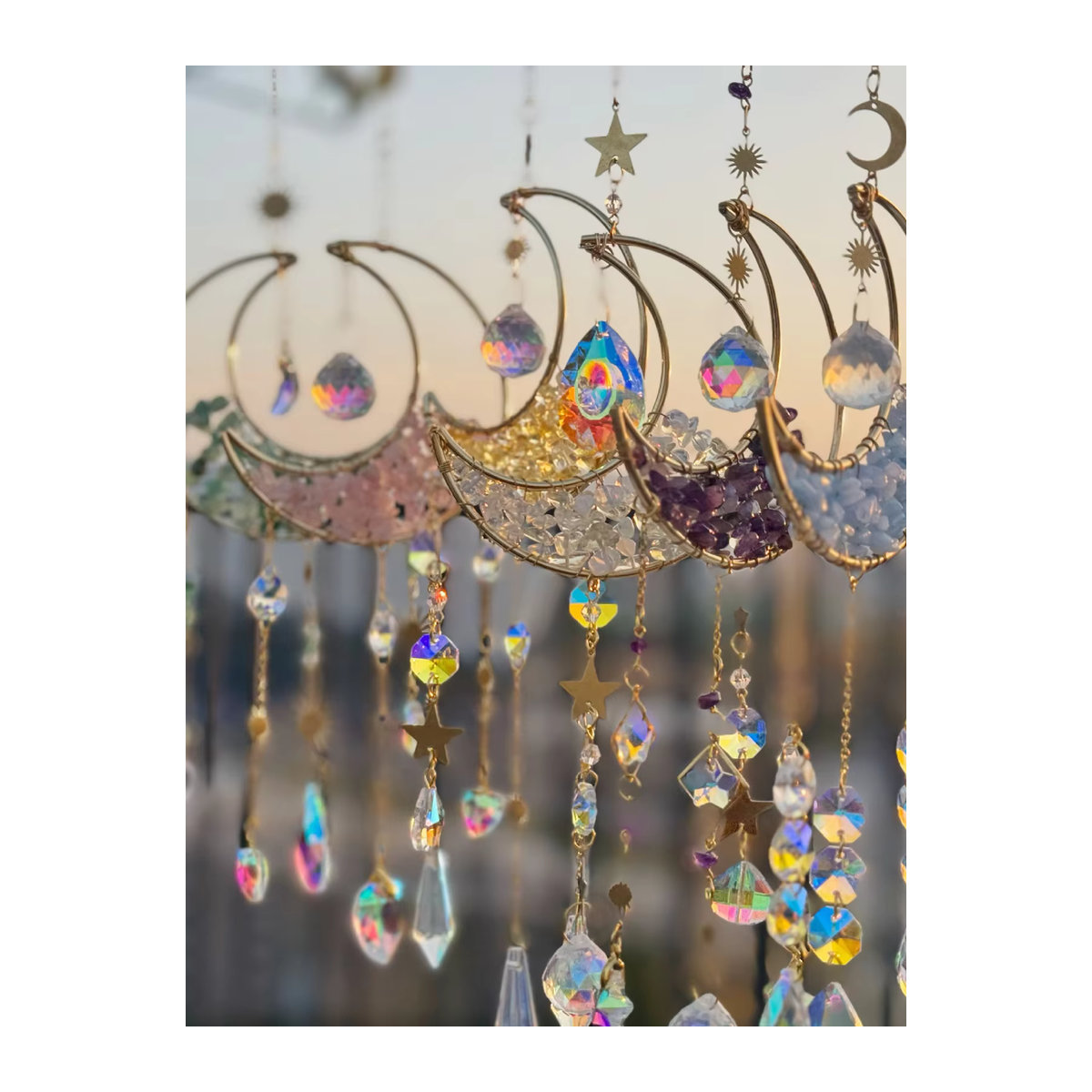 Artilady Kristall Sonnenfänger aus Glas in Mondform als prismatischer Wandbehang für Regenbogeneffekte in Transparent und Mehrfarbig - Bild 3