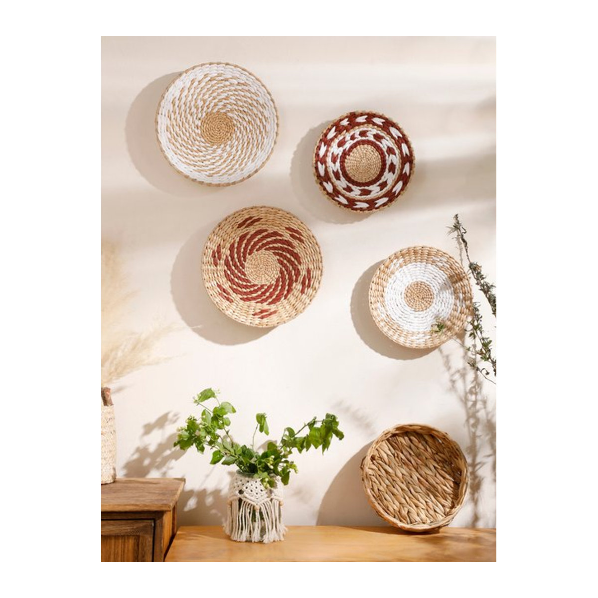Artilady Wandkorb aus Seegras und Rattan in Beige, handgefertigte geometrische Hängedekoration im Bohemian Stil - Bild 1