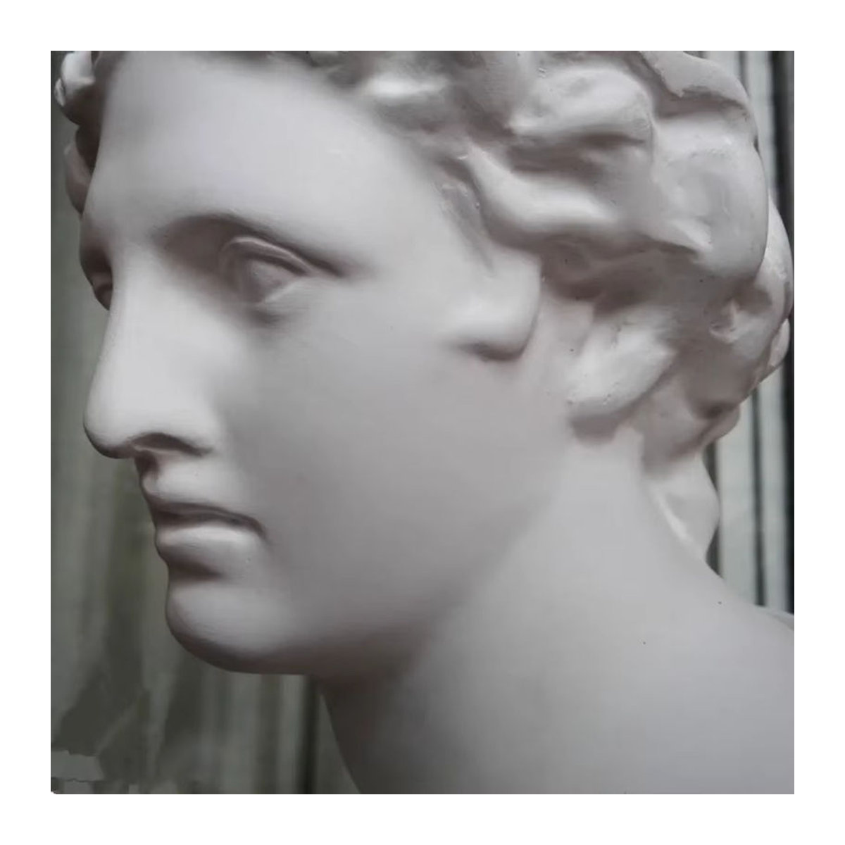 Ästhetische Skulptur aus Kunstharz im klassischen Design der griechischen Mythologie, weiße Deko-Figur für deine Wohnkultur - Bild 5