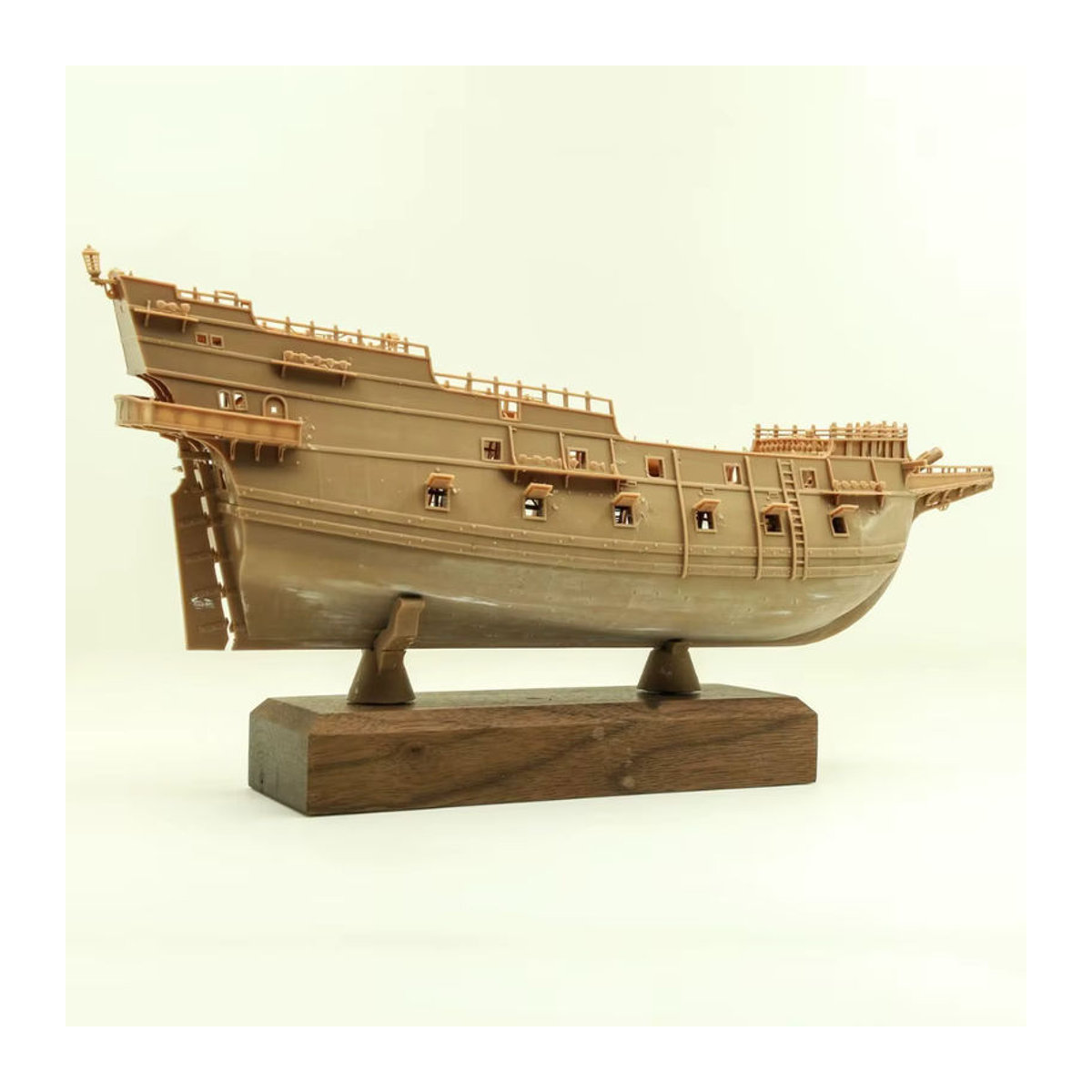 AT 99 MODEL Segelboot Modell Kit 1/200 mit innerer Rippenstruktur aus Kunstharz in Beige - Bild 4