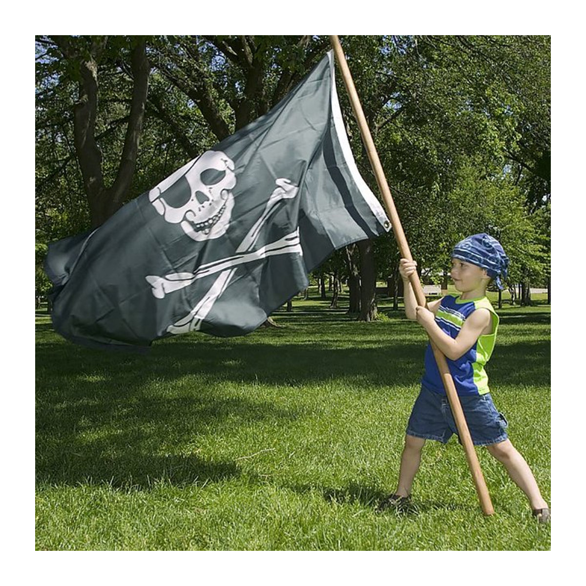 Ataozhekou Piraten Banner mit Schiff und Schädel, schwarze Textil-Dekoration für Geburtstag oder Halloween, B: 150 cm, H: 90 cm - Bild 1