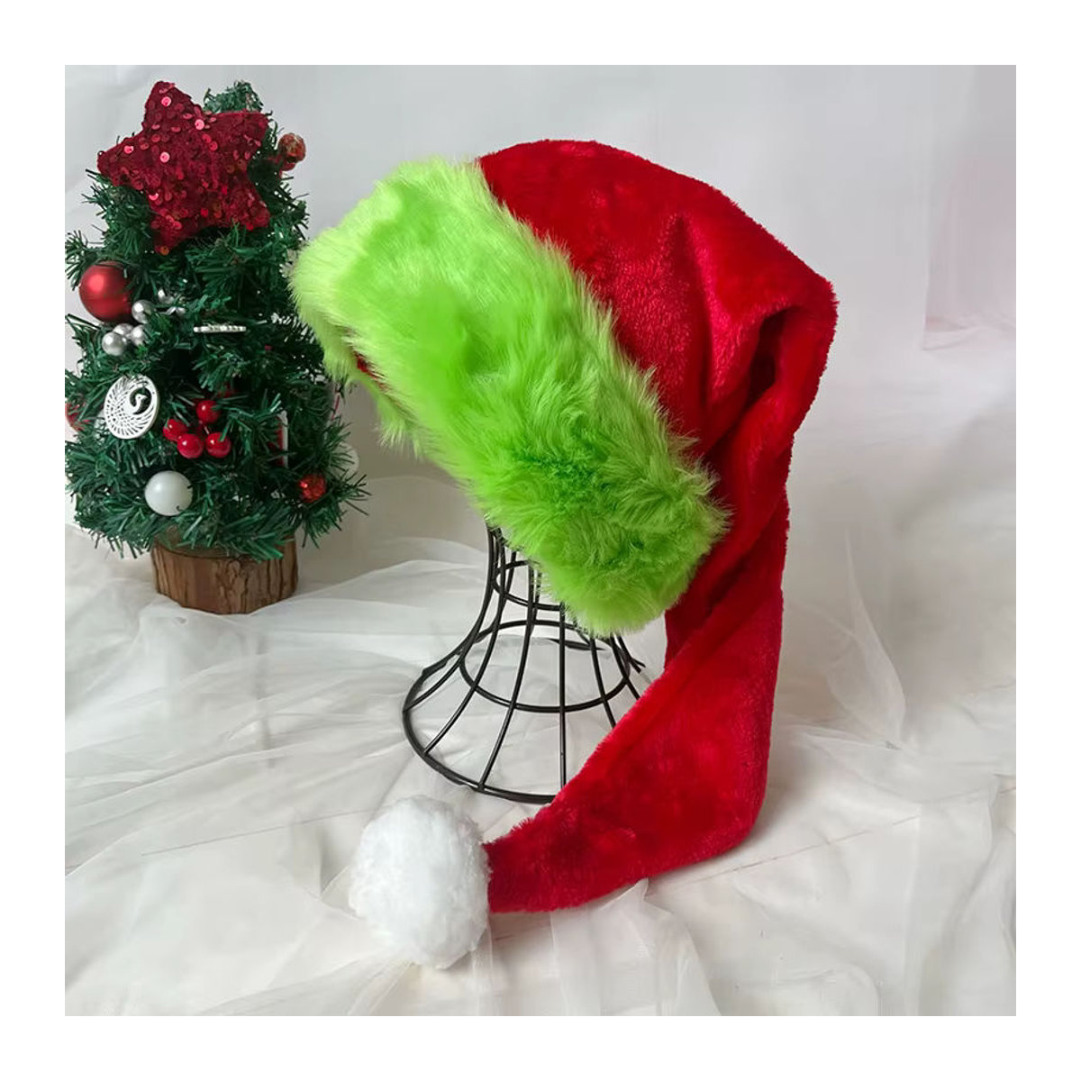 Atceawit Plüsch-Weihnachtsmütze in Rot mit grünem Rand, 75 cm Höhe - Bild 2