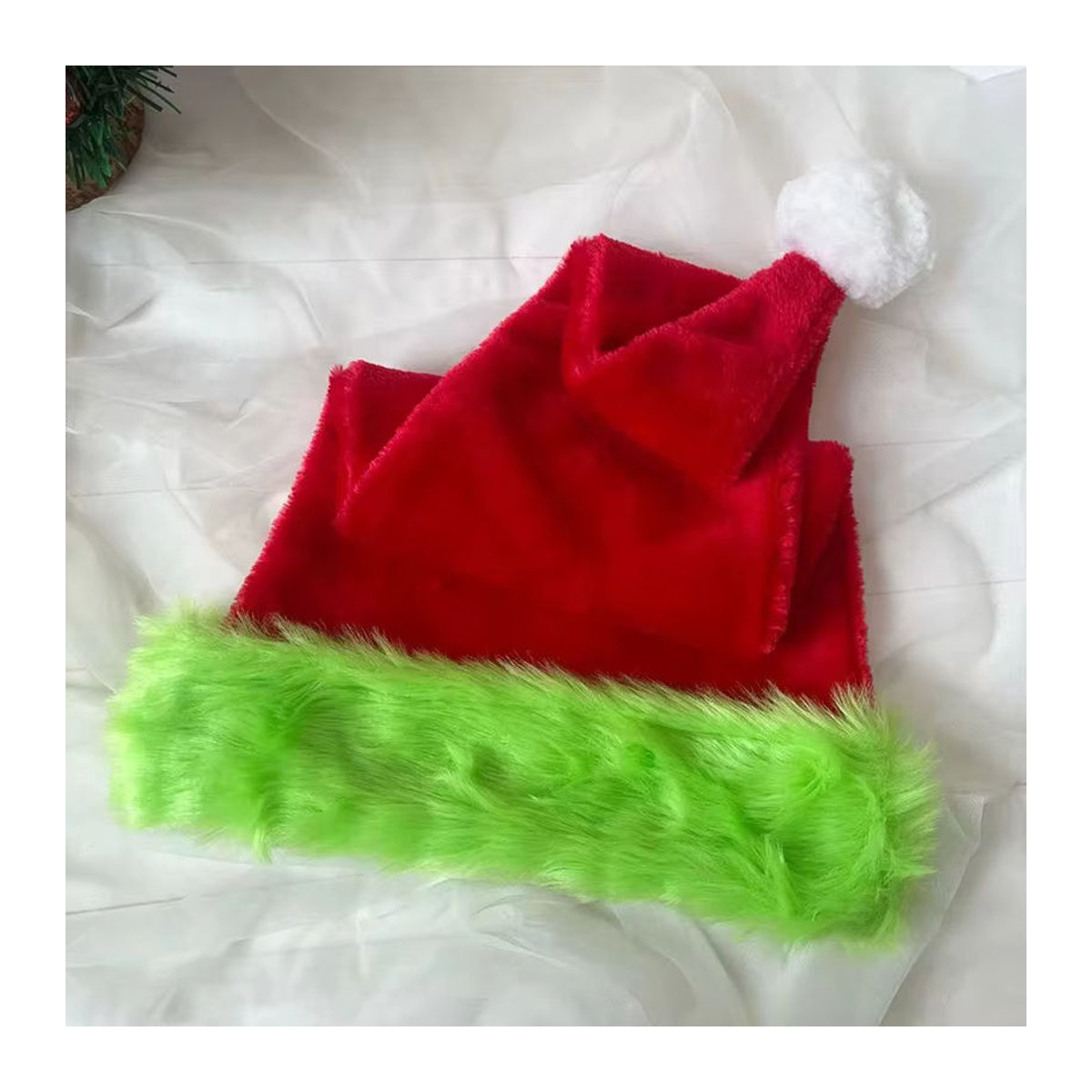 Atceawit Plüsch-Weihnachtsmütze in Rot mit grünem Rand, 75 cm Höhe - Bild 3