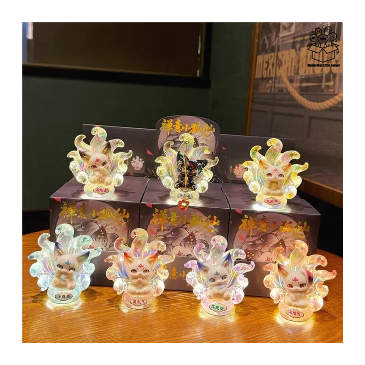 AtiTi Neun-Schwänziger Fuchs Blindbox im chinesischen Zen-Stil als bunte LED-Nachtlichtfigur aus Kunstharz zur Tischdekoration - Bild 1