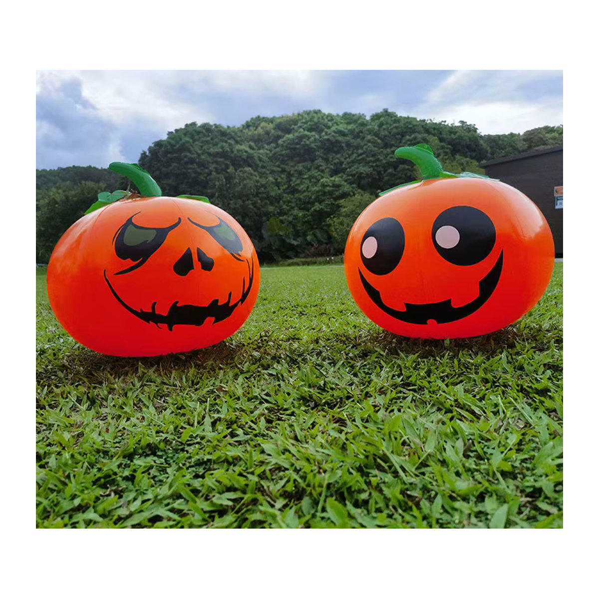 Aufblasbare Halloween Dekoration aus Kunststoff in Orange mit Kürbis und Geist für Innenhof und Party - Bild 2