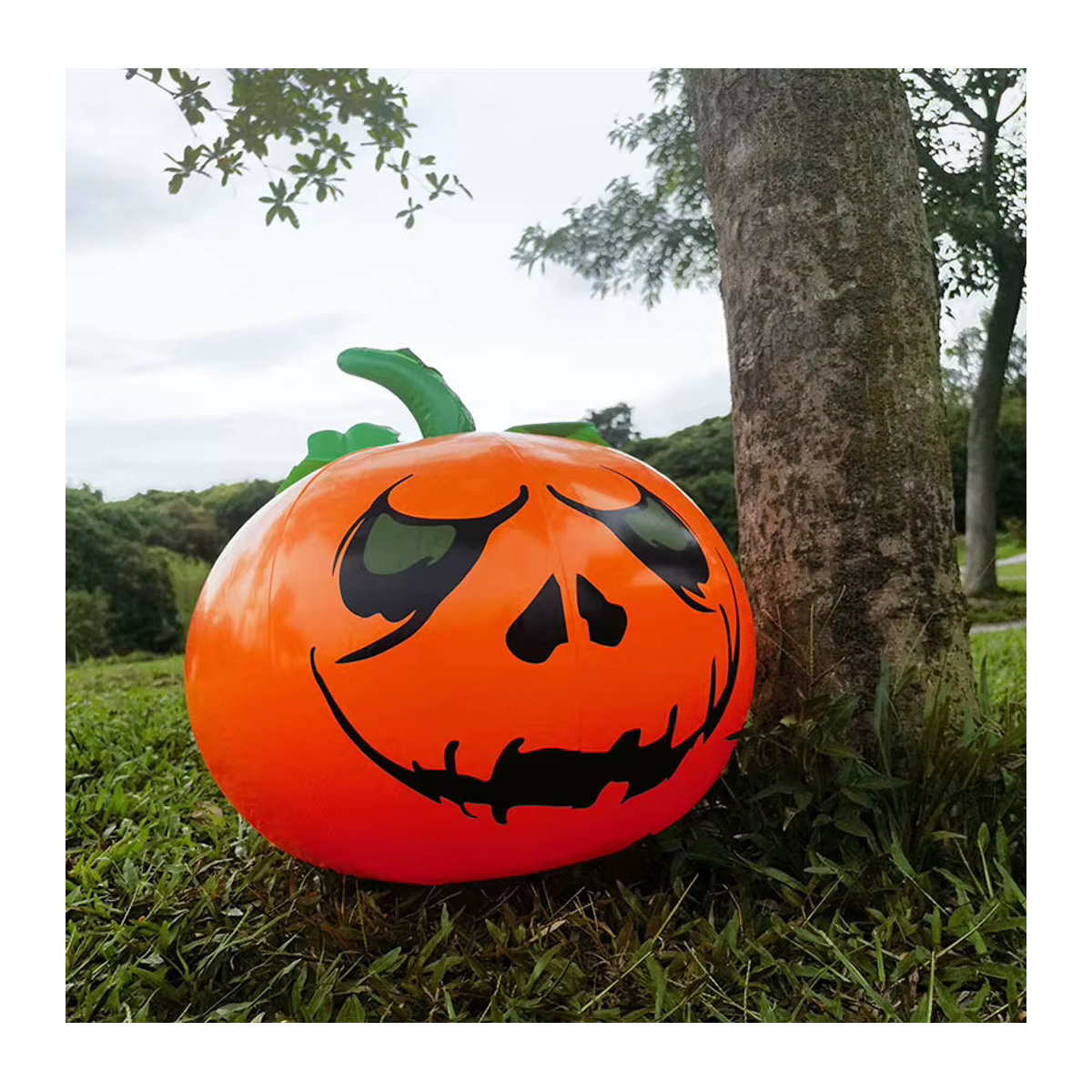 Aufblasbare Halloween Dekoration aus Kunststoff in Orange mit Kürbis und Geist für Innenhof und Party - Bild 4