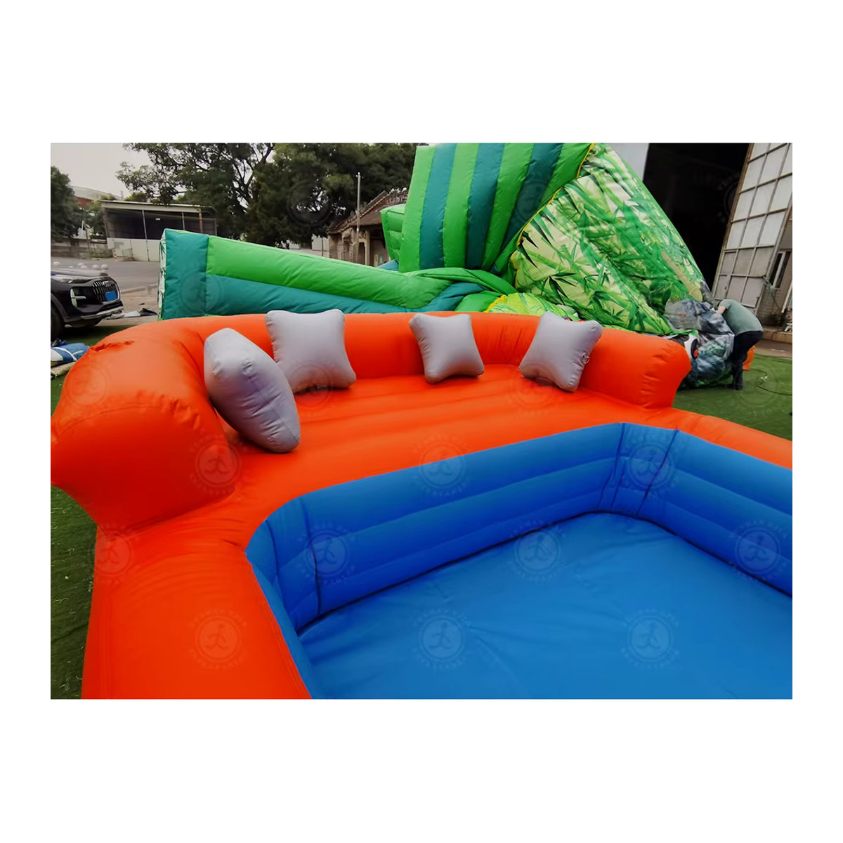 Aufblasbares PVC-Schwimmbecken in Form eines Faulbecken-Sofas für Entspannung im Freien - Bild 6