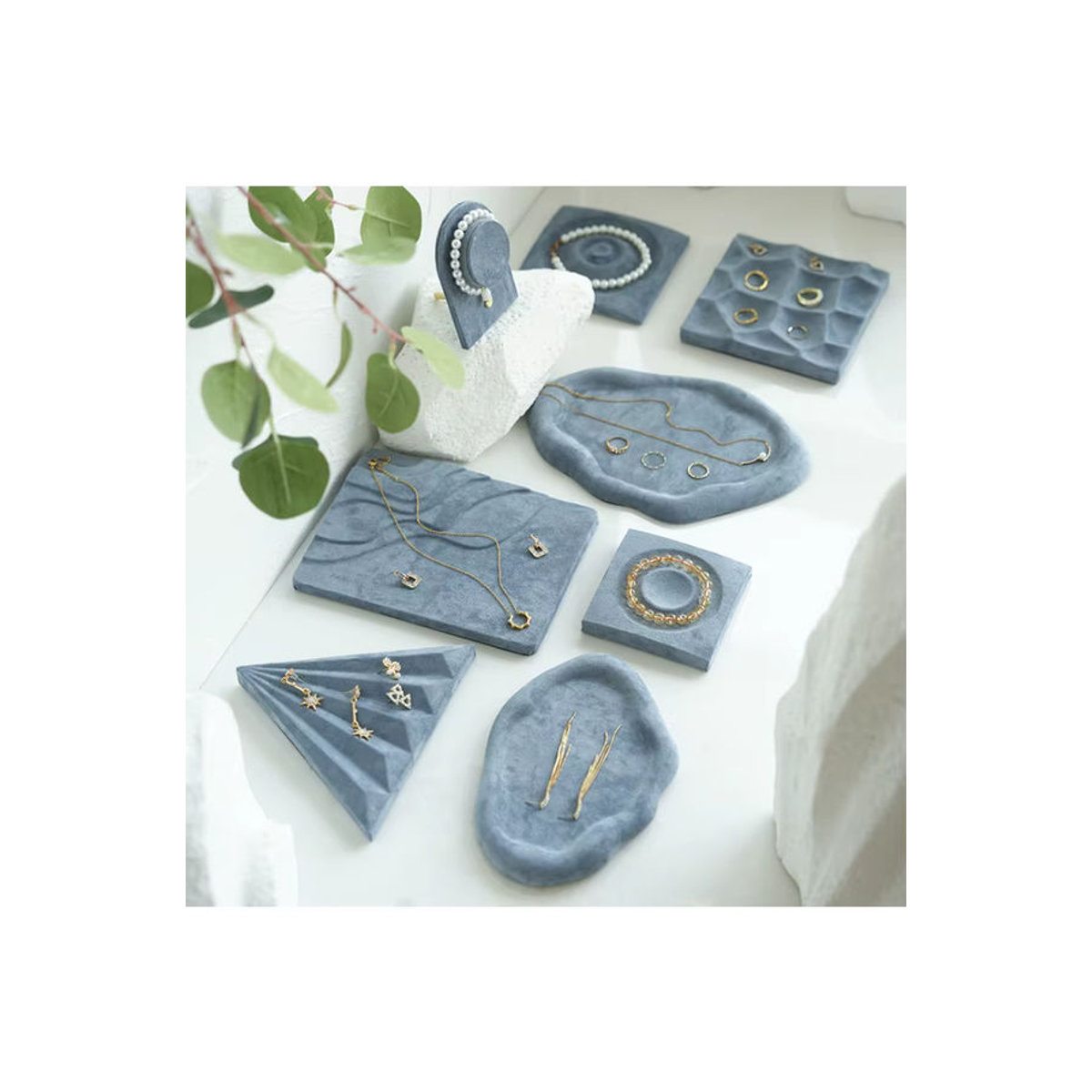 Baby.Xin Schmuck Display Tablett aus Samt und Stein in Grau für Ringe und Ohrringe - Bild 5