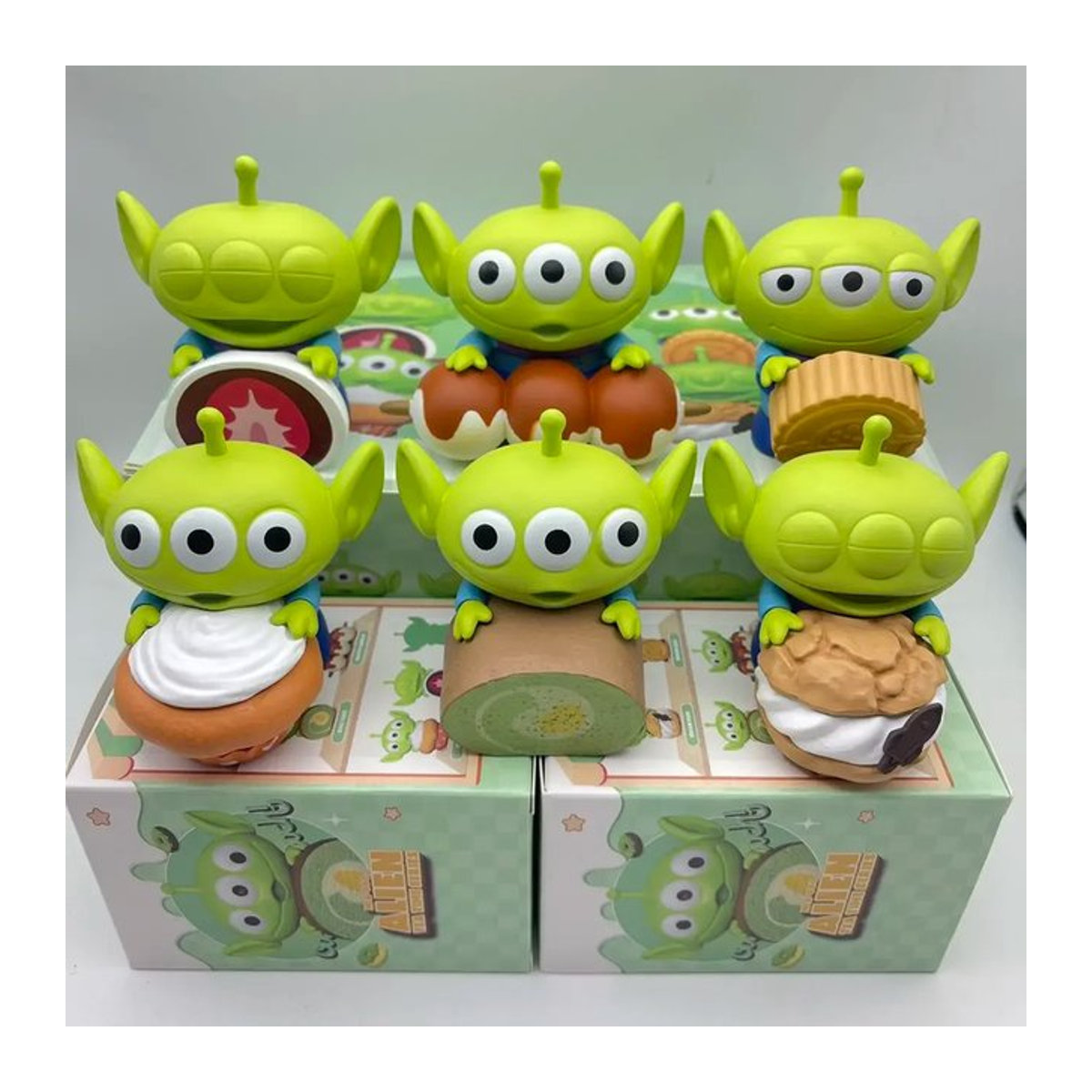 Bandai Alien Rex Action Figur Set Blind Box Tee Party Sammlerstücke aus Kunststoff, mehrfarbig - Bild 1