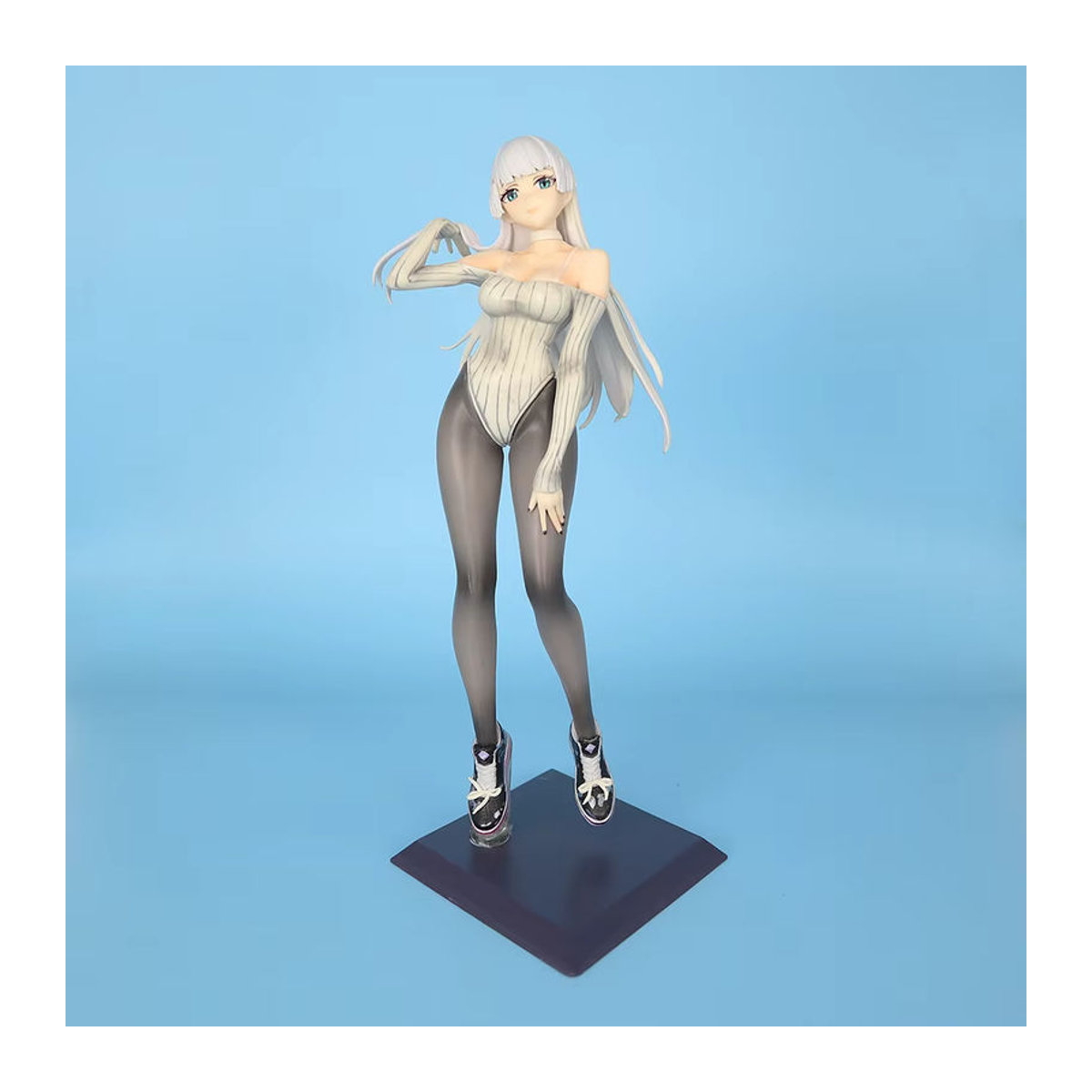 Bandai Anime Actionfigur Maskiertes Mädchen IVY in stehender Pose, mehrfarbiges PVC-Modell, Höhe: 24 cm - Bild 2