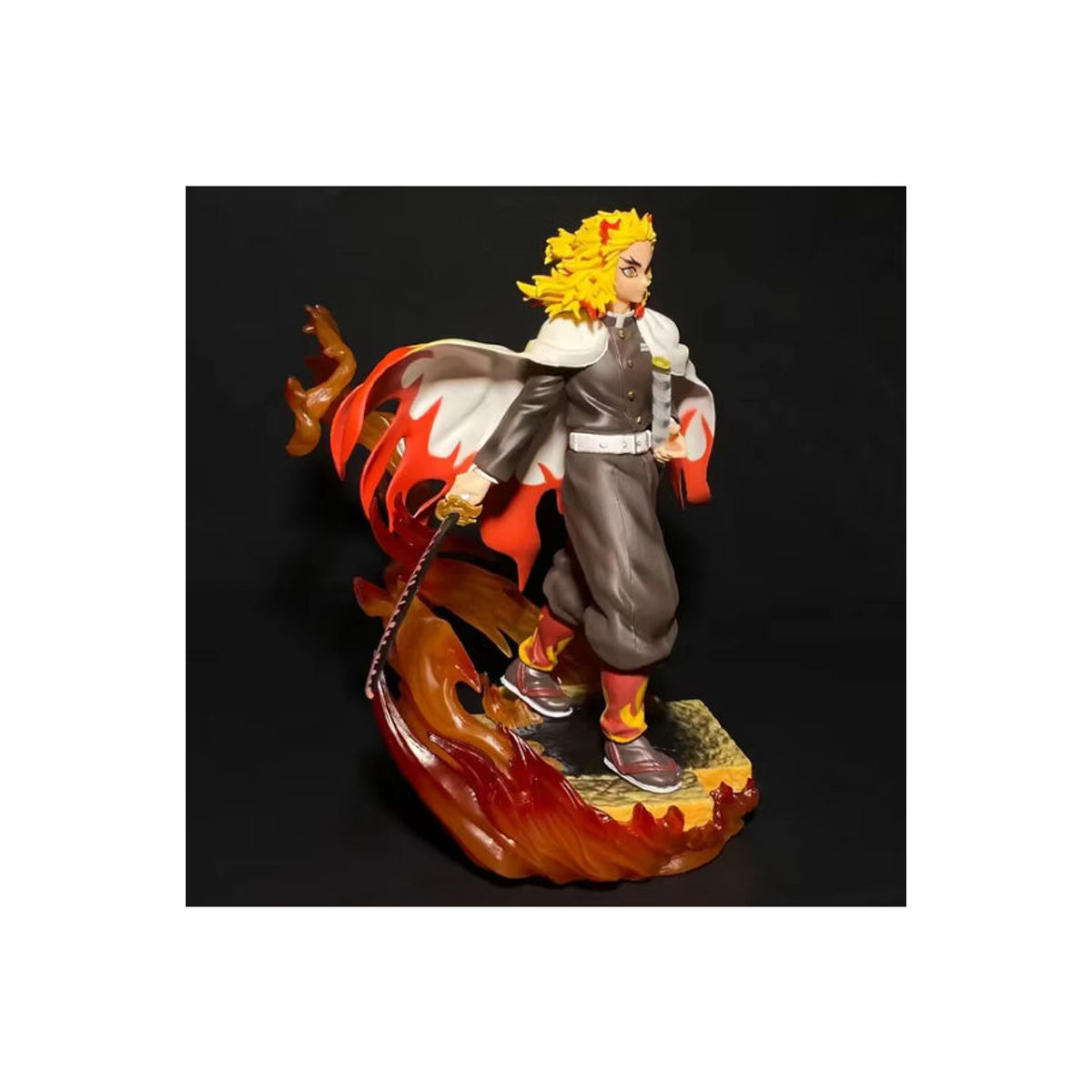 Bandai Anime Dämon Slayer Rengoku Kyoujurou Action Figure aus PVC, mehrfarbig, Höhe: 20,5 cm - Bild 5