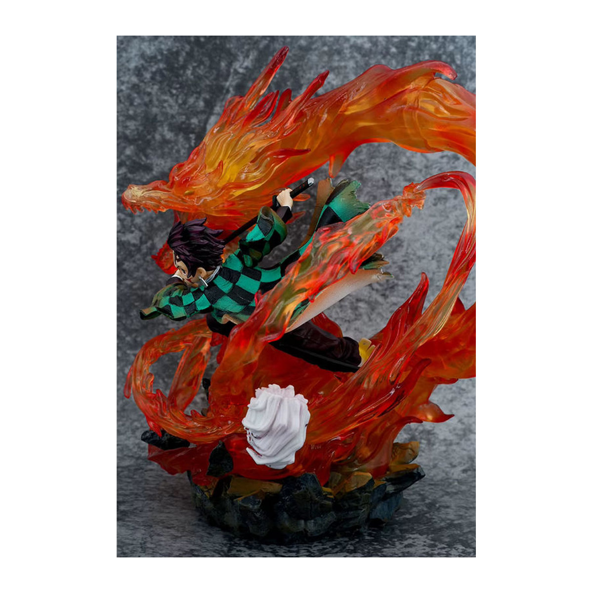 Bandai Anime Demon Slayer Kamado Tanjiro Battle Ver. Actionfigur aus PVC, mehrfarbig, Höhe: 30 cm - Bild 5
