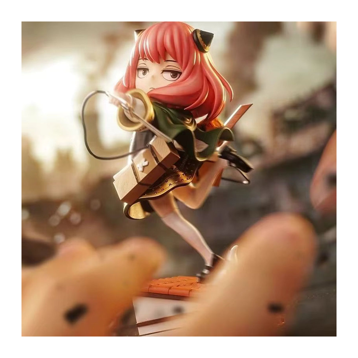 Bandai Anime Figur Anya Spy Family und Levi Ackerman Angriff auf Titan Modell aus Kunststoff, mehrfarbig, Schreibtischdekoration - Bild 5