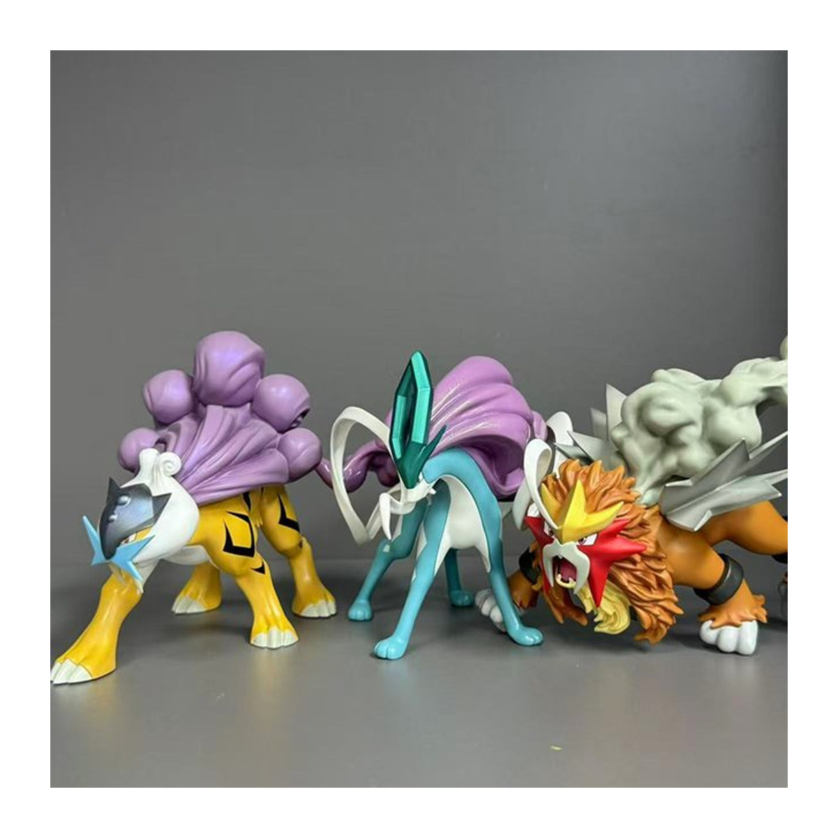 Bandai Anime-Figuren-Set Suicune Entei Raikou aus PVC im Maßstab 1:20, mehrfarbige Sammelfiguren aus Kunststoff - Bild 1