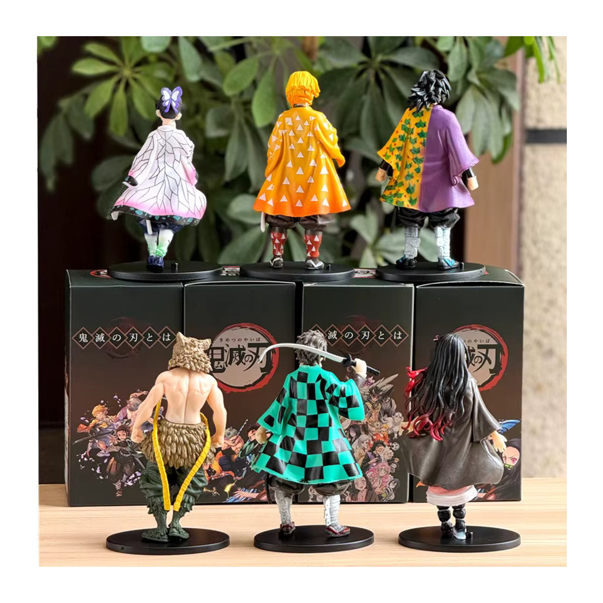 Bandai Anime Figurenset mit Kyojuro, Tanjiro, Nezuko, Zenitsu und Giyu in Mehrfarbig - Bild 3