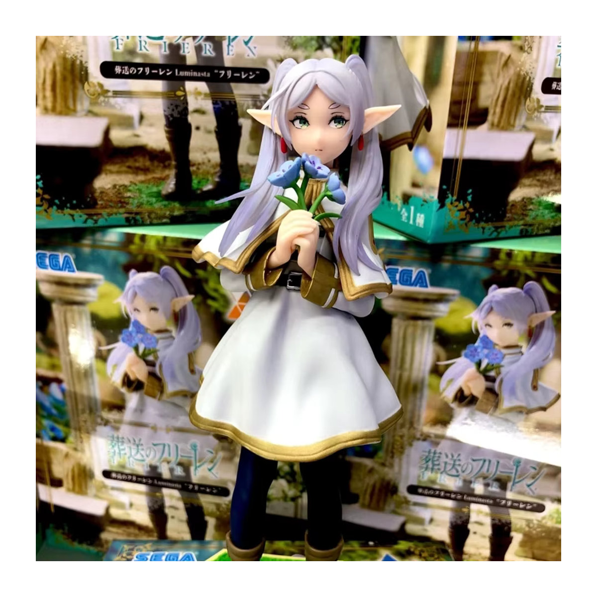 Bandai Anime Frieren: Jenseits des Reisens Endes Figur Frieren mit blauen Blumen aus Kunststoff, mehrfarbig - Bild 6