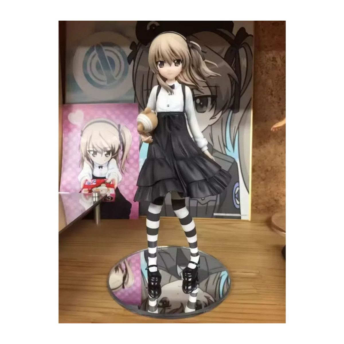 Bandai Anime Girls und Panzer Shimada Arisu Figur aus Kunstharz in Weiß zum Selberbauen - Bild 2