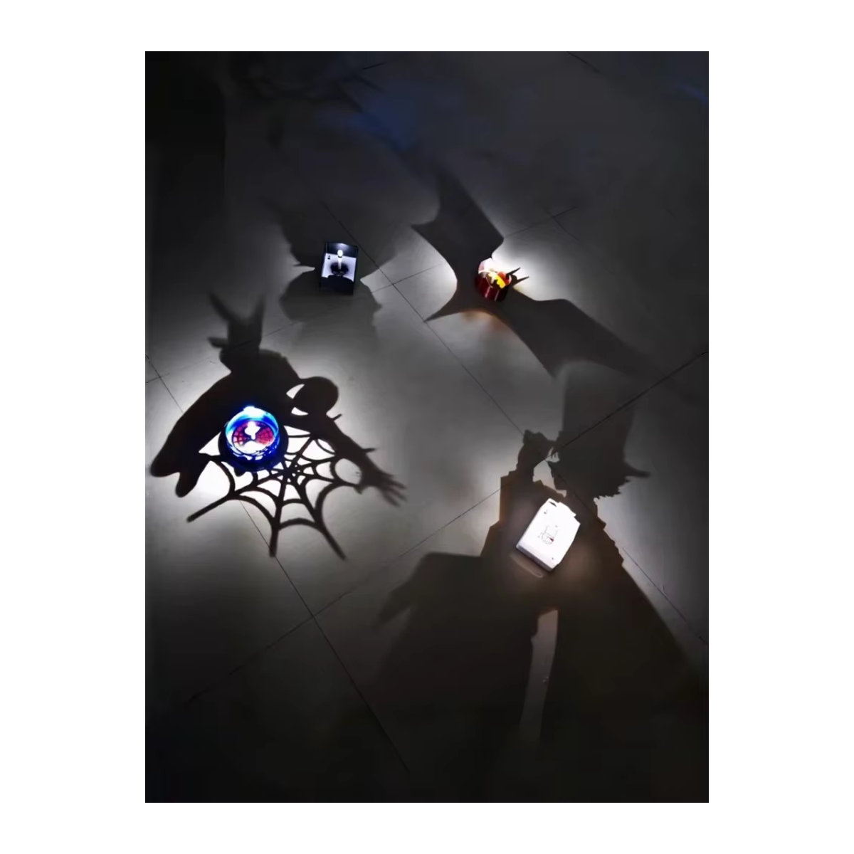 Bandai Anime Schatten-Licht-Projektor Lampe als buntes Nachtlicht für Kaito Kid, Conan, Goku und Luffy - Bild 1