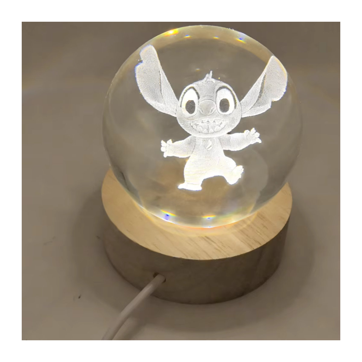 Bandai Anime Stitch 3D Kristallkugel Mini LED-Nachtlampe aus Holz mit warmweißem und buntem Licht zur Schreibtischdekoration - Bild 2