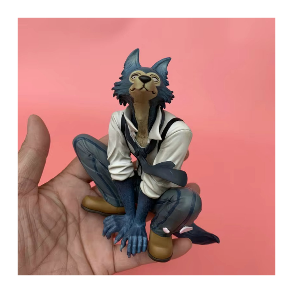 Bandai Beastars Anime Figur Legoshi Grey Wolf als hockende PVC Statue in Grau und Mehrfarbig, Höhe: 17 cm - Bild 2