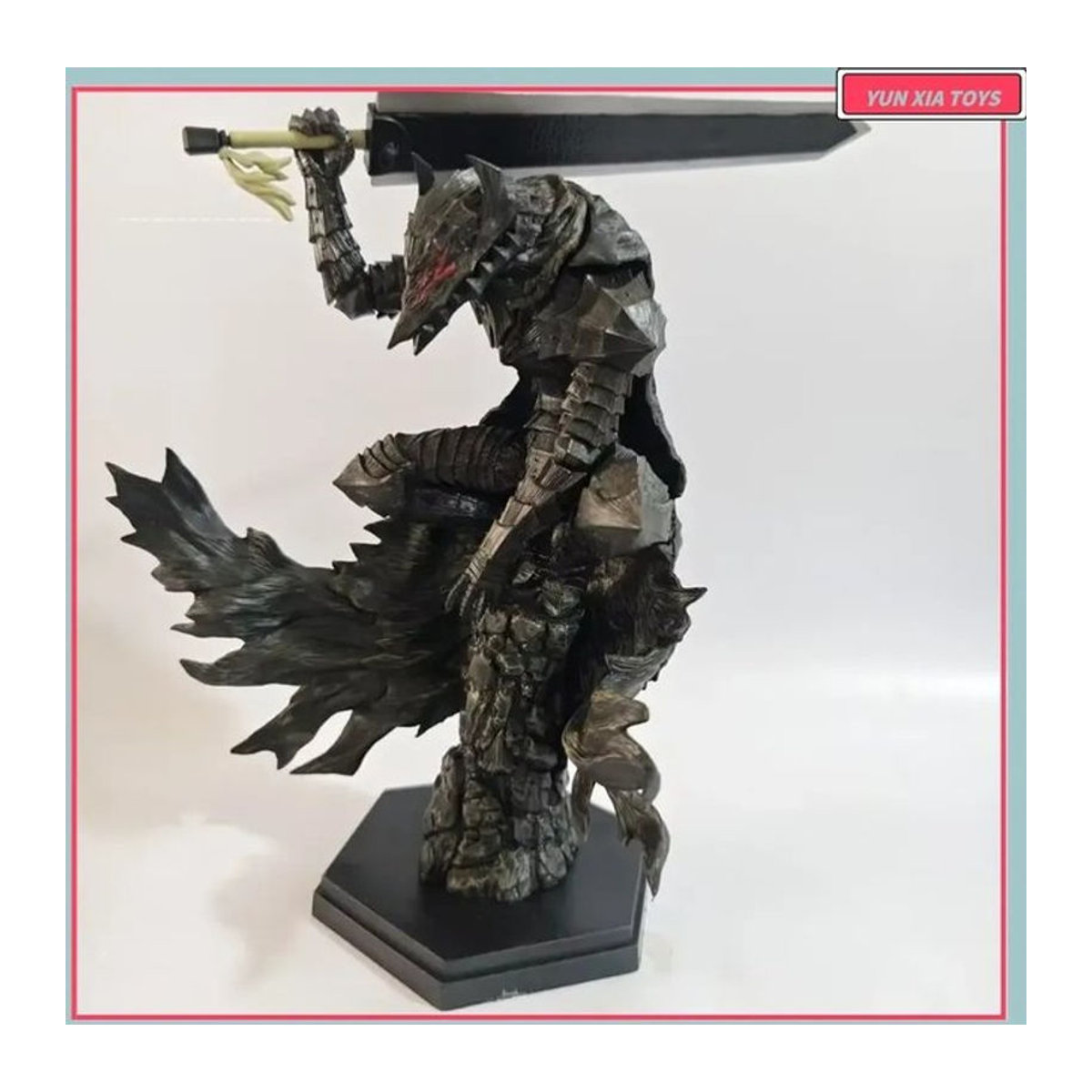 Bandai Berserk Guts Anime Figur in Rüstung, Schwarz, Höhe: 23 cm - Bild 1