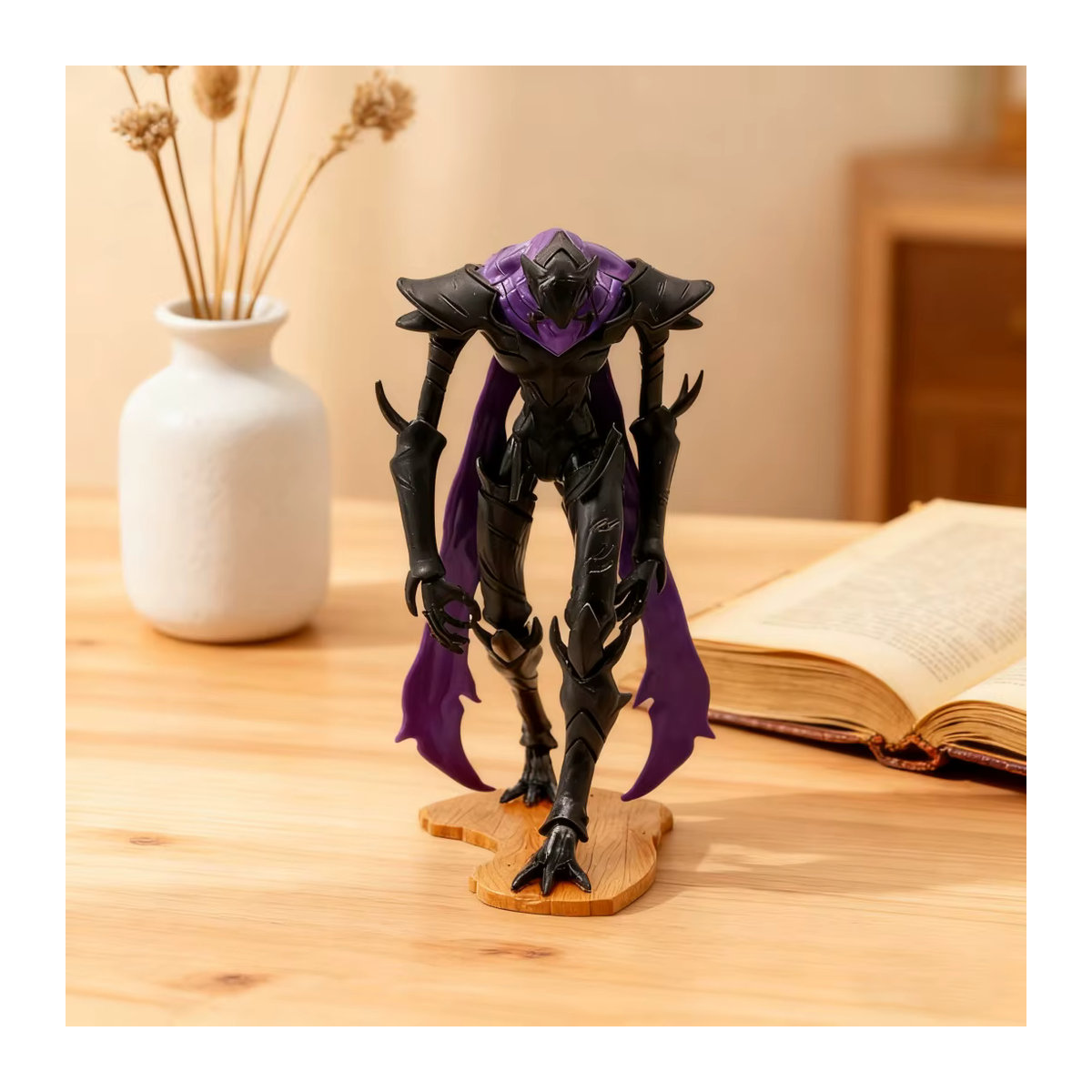 Bandai Beru Ant King Actionfigur Blutroter Ritter Yggdrasil in stehender Pose, Farbe: Schwarz, Höhe: 17-21 cm - Bild 1
