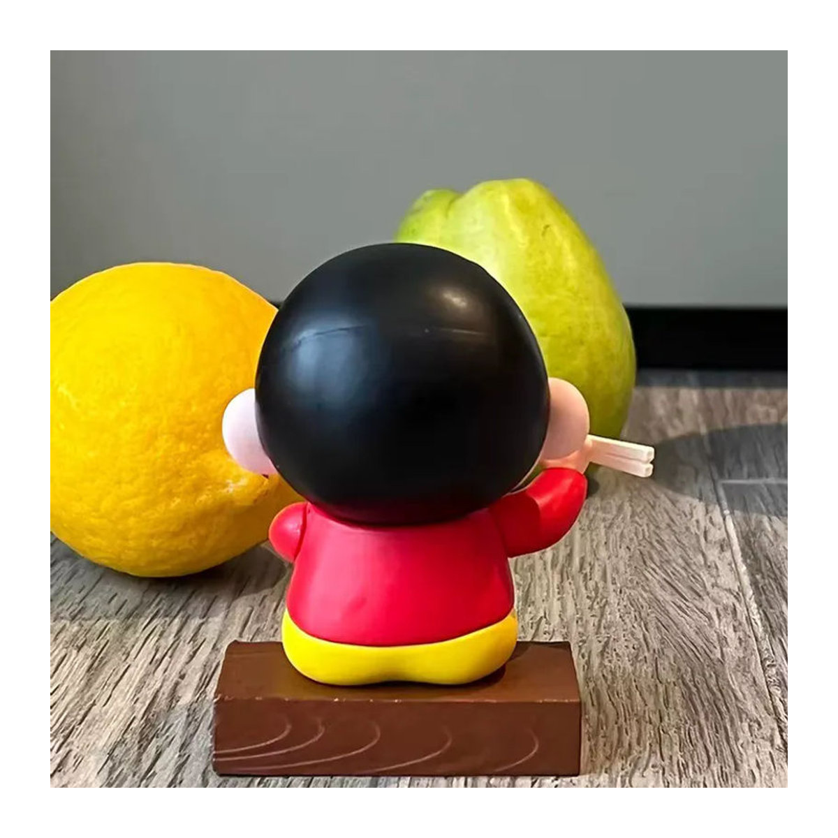 Bandai Crayon Shin Chan Kartoffel-Figur aus Kunstharz, mehrfarbiges Anime-Ornament - Bild 3